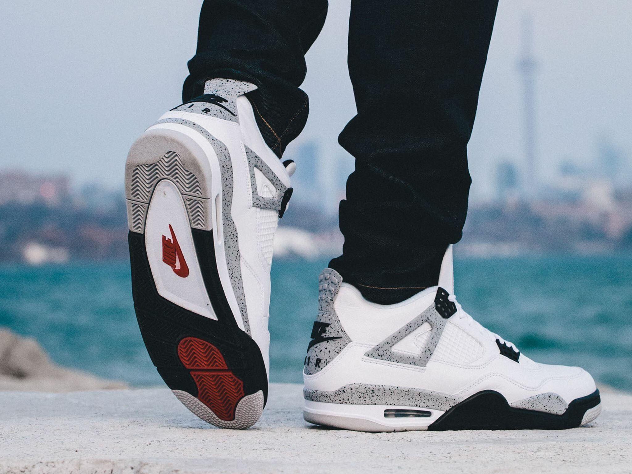2048x1536 Jordan 4 Wallpaper