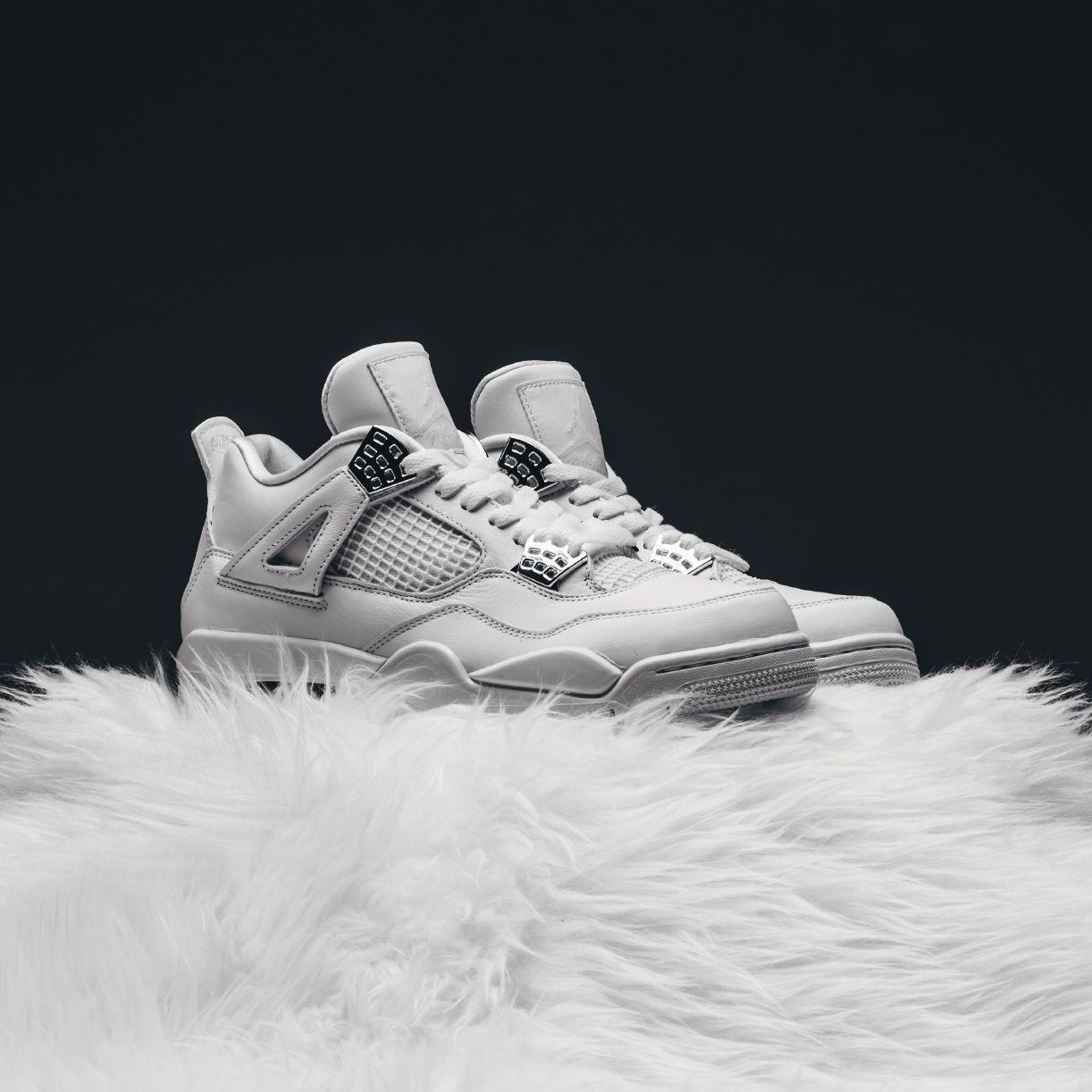 1222x1222 Air Jordan 4 Wallpaper