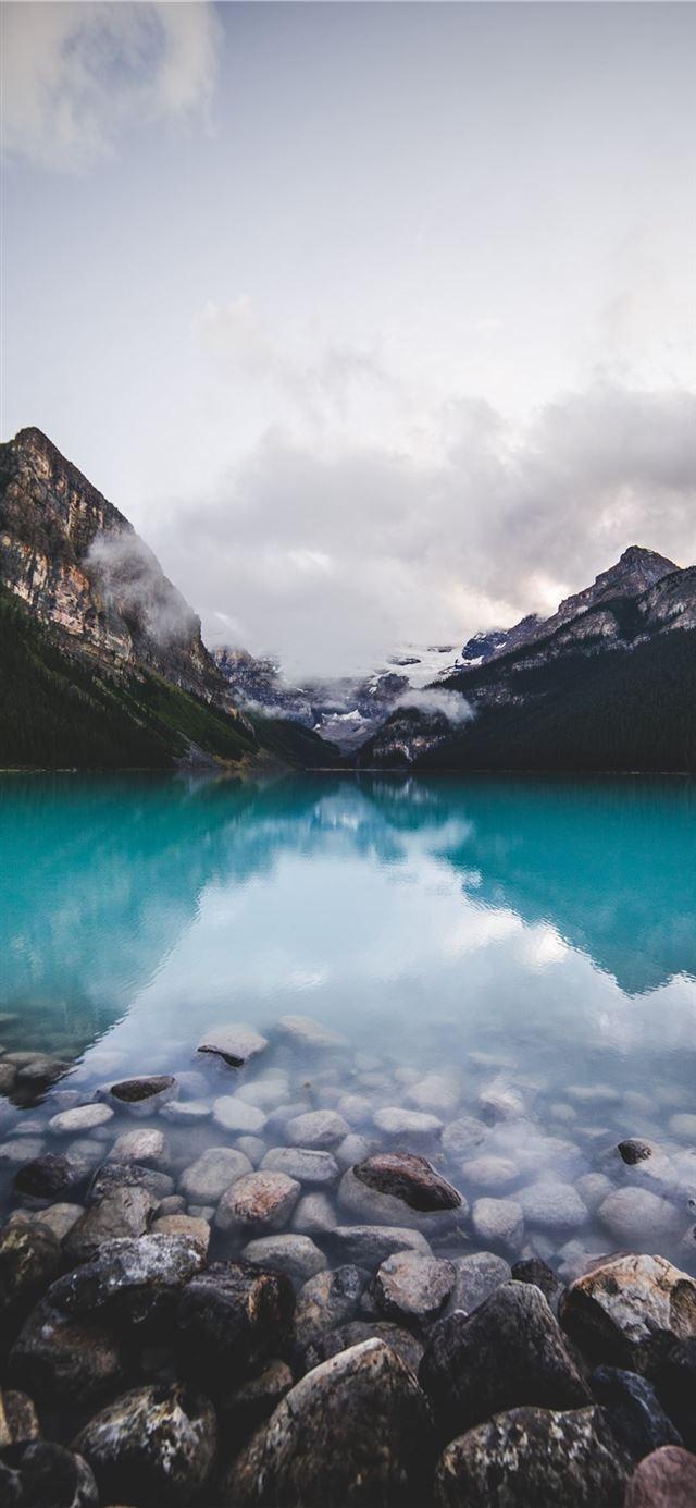 640x1385 Best Canada iPhone 11 HD Wallpaper