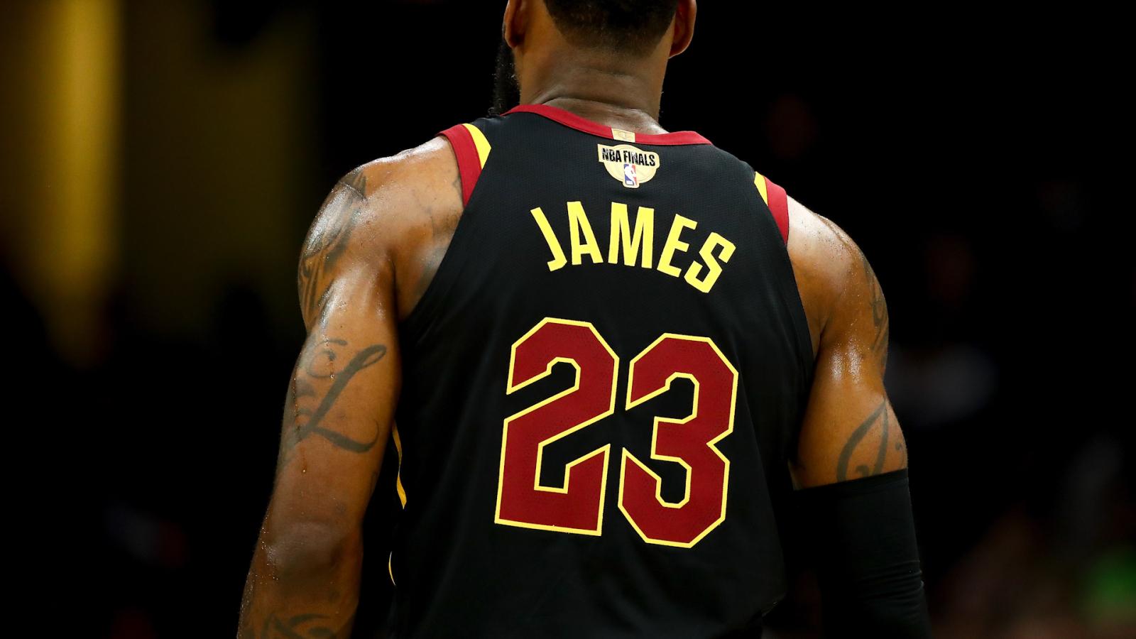 1600x900 Lebron James Back Of Jersey