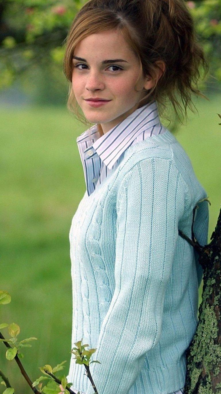768x1365 Emma Watson iphone Wallpaper, Mobile Background Love Art