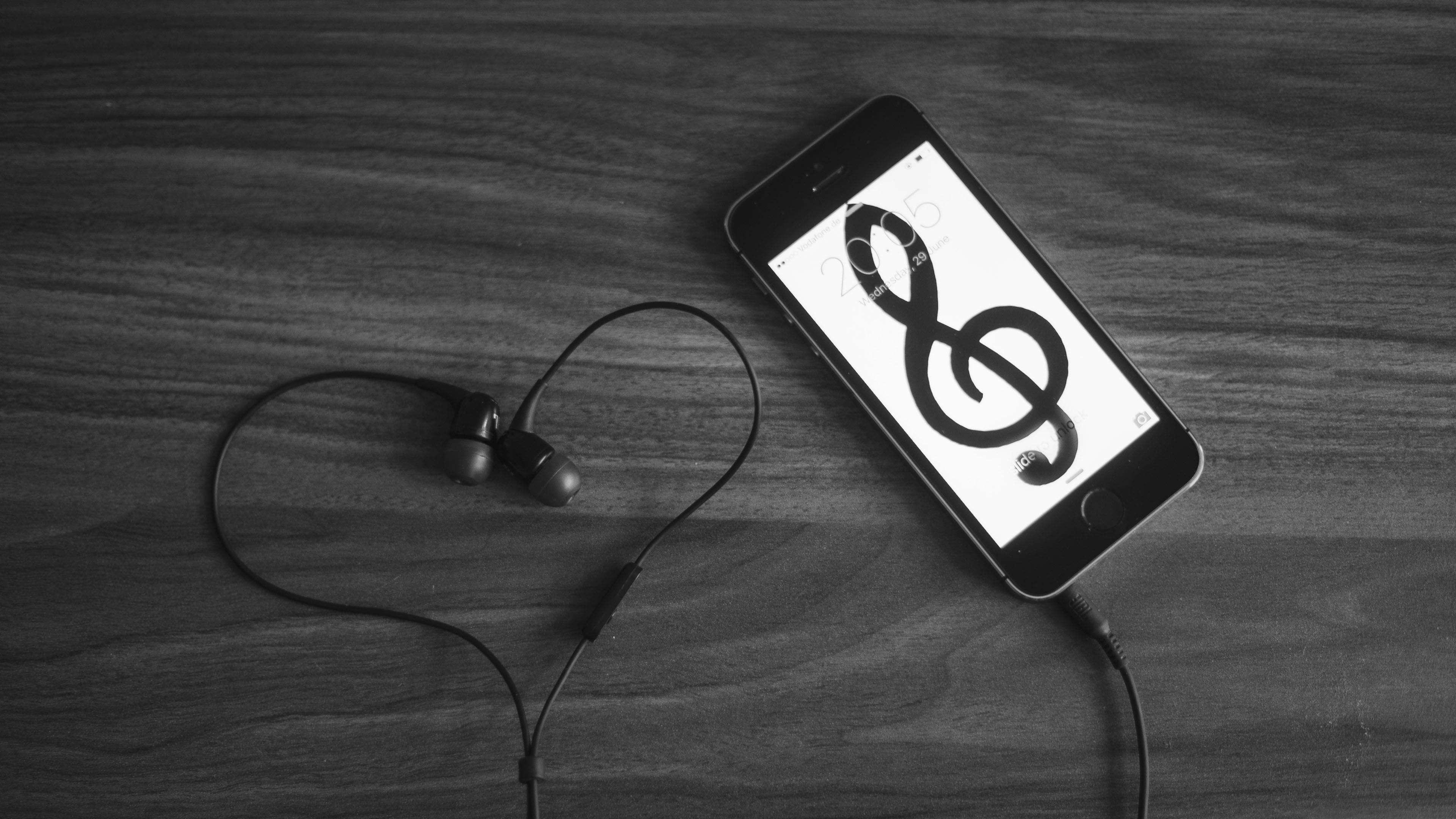 3840x2160 Treble Clef On The Cell Phone Wallpaper. Wallpaper Studio 10. Tens