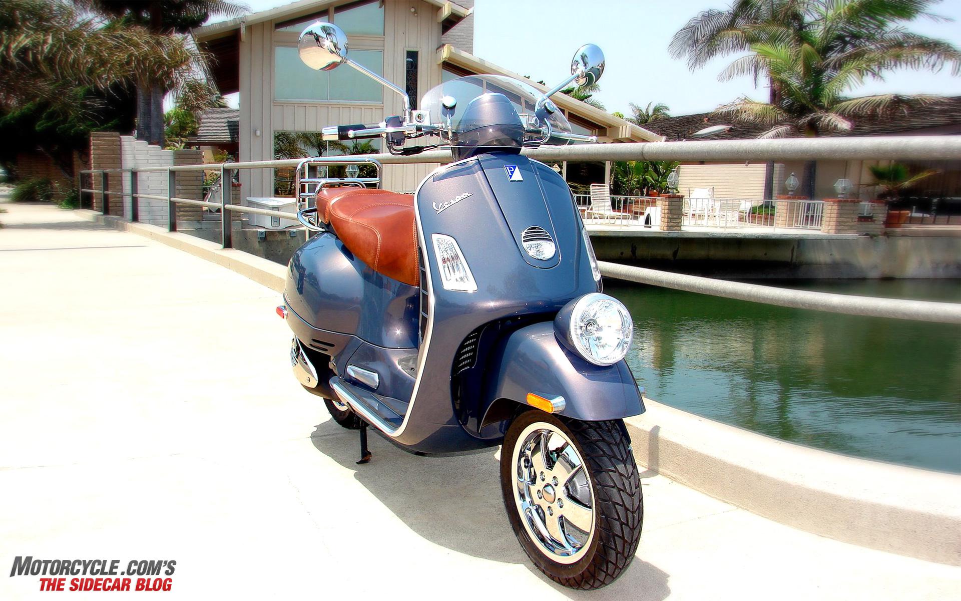 1920x1200 POW! 2008 Vespa GTV 250ie.com News