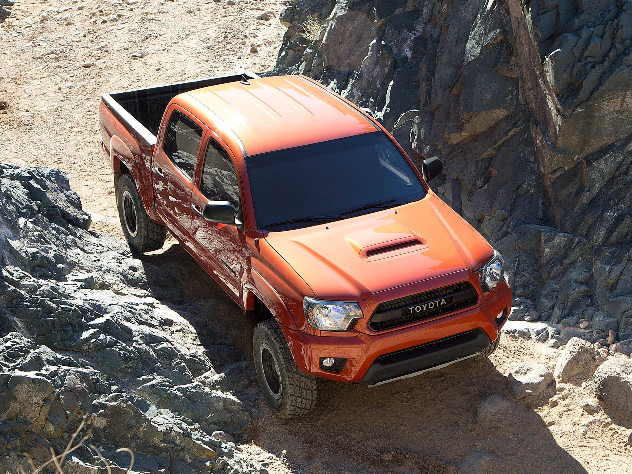 2048x1536 Toyota Tacoma Wallpaper