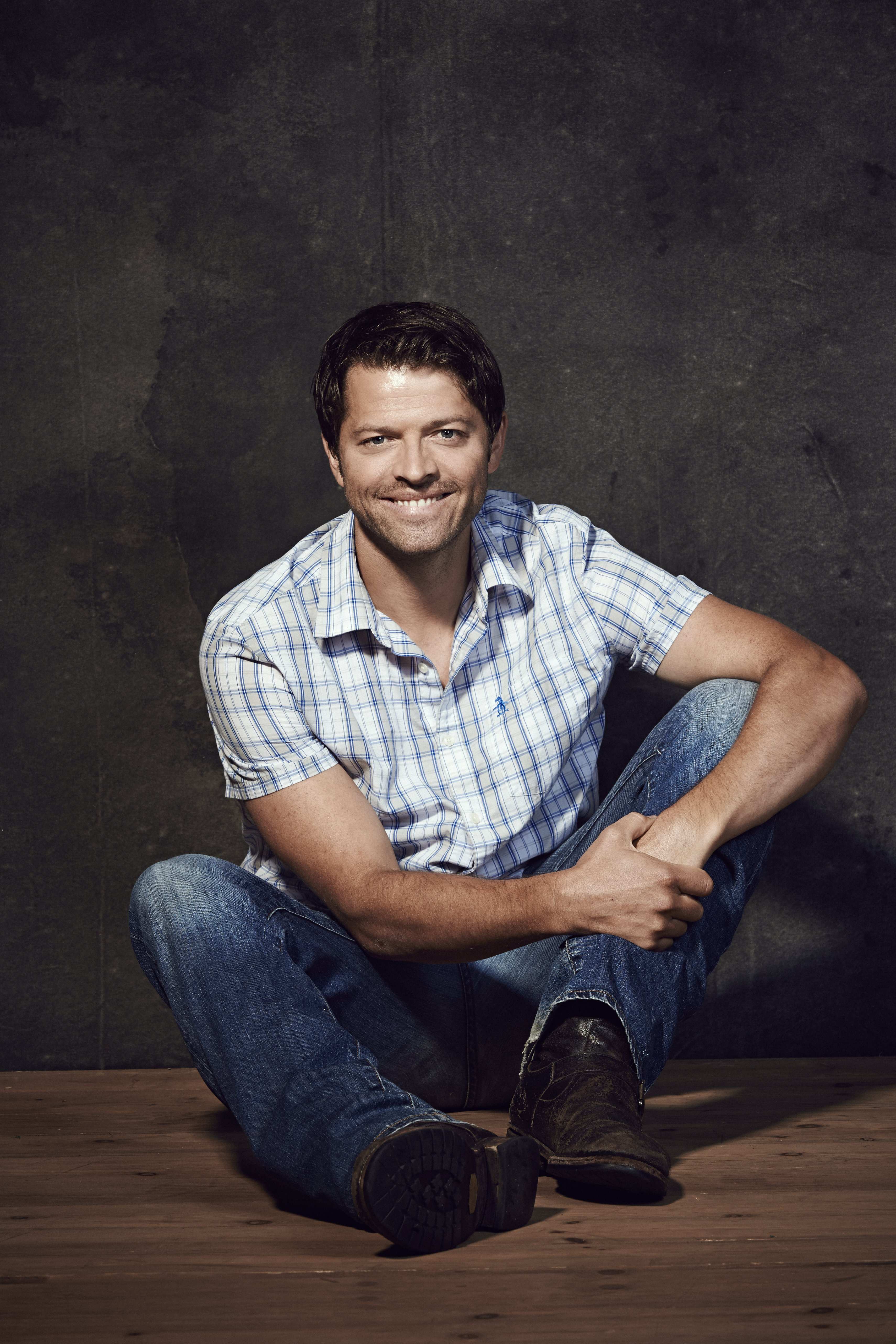 3420x5129 Misha Collins HD Wallpaper for desktop download