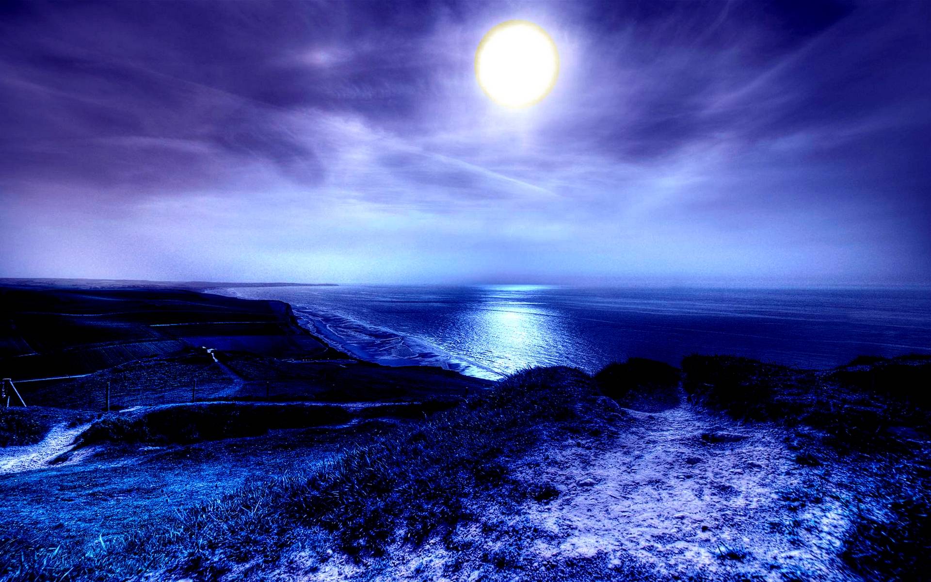1920x1200 Amazing Moonlight Pics