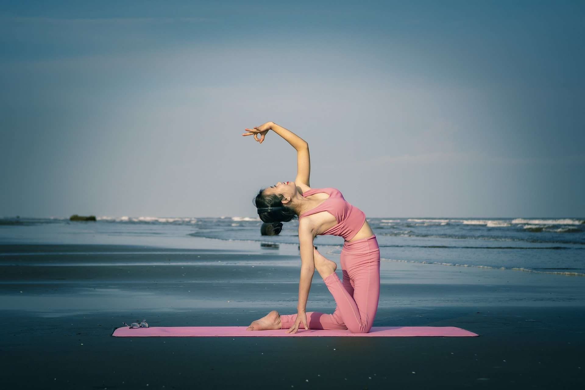 1920x1280 yoga poses you should never try at home without supervision, according to yoga experts