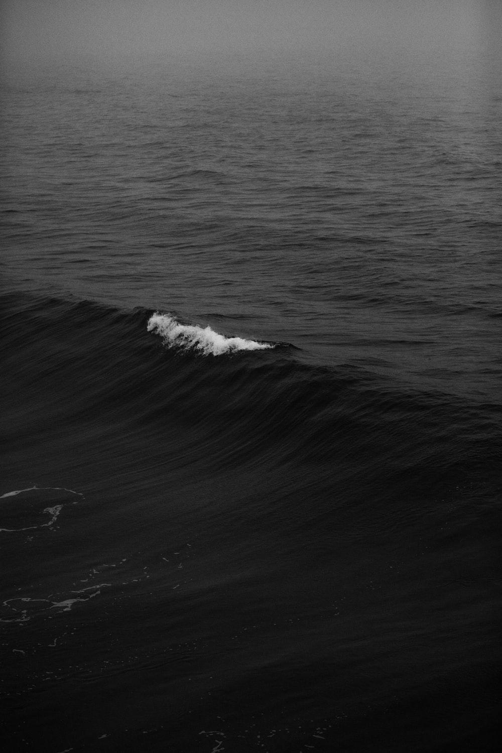 1000x1500 Minimal Dark Picture. Download Free Image