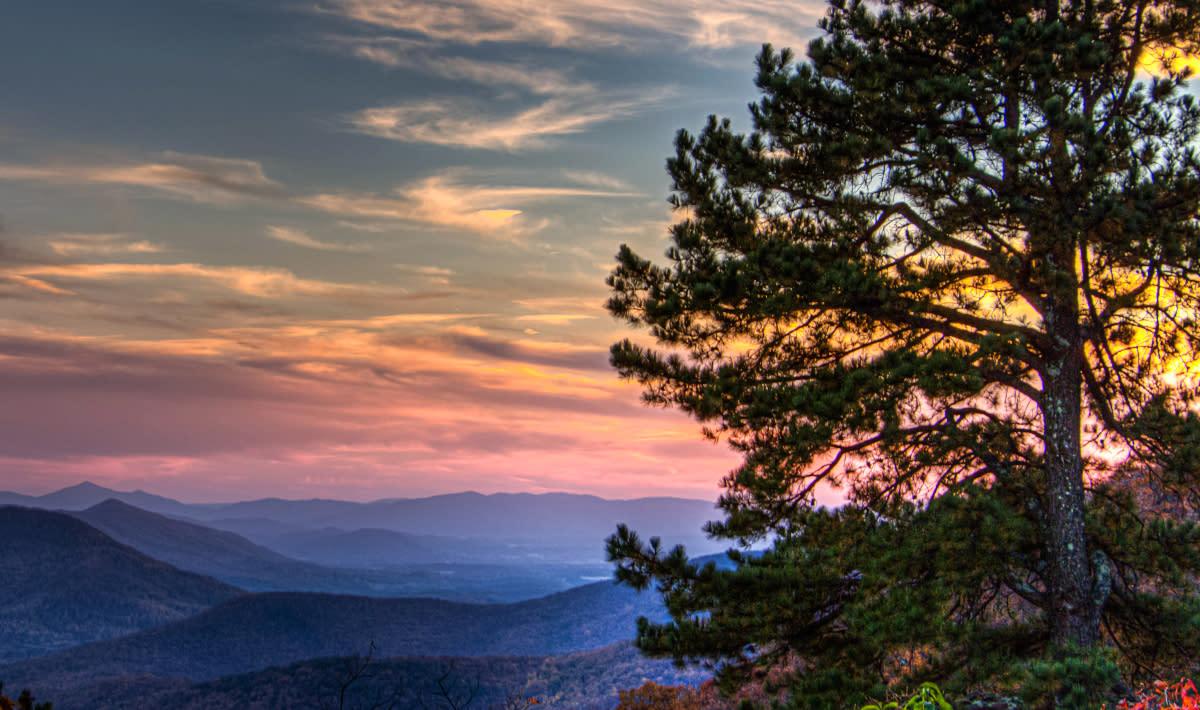 1200x710 Iconic Overlooks on the Blue Ridge Parkway in Virginia's Blue Ridge