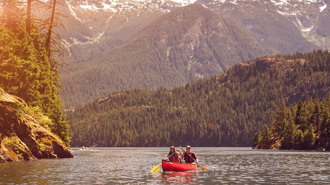 1366x768 Camping River Mountain Summer Nature Flare Wallpaper