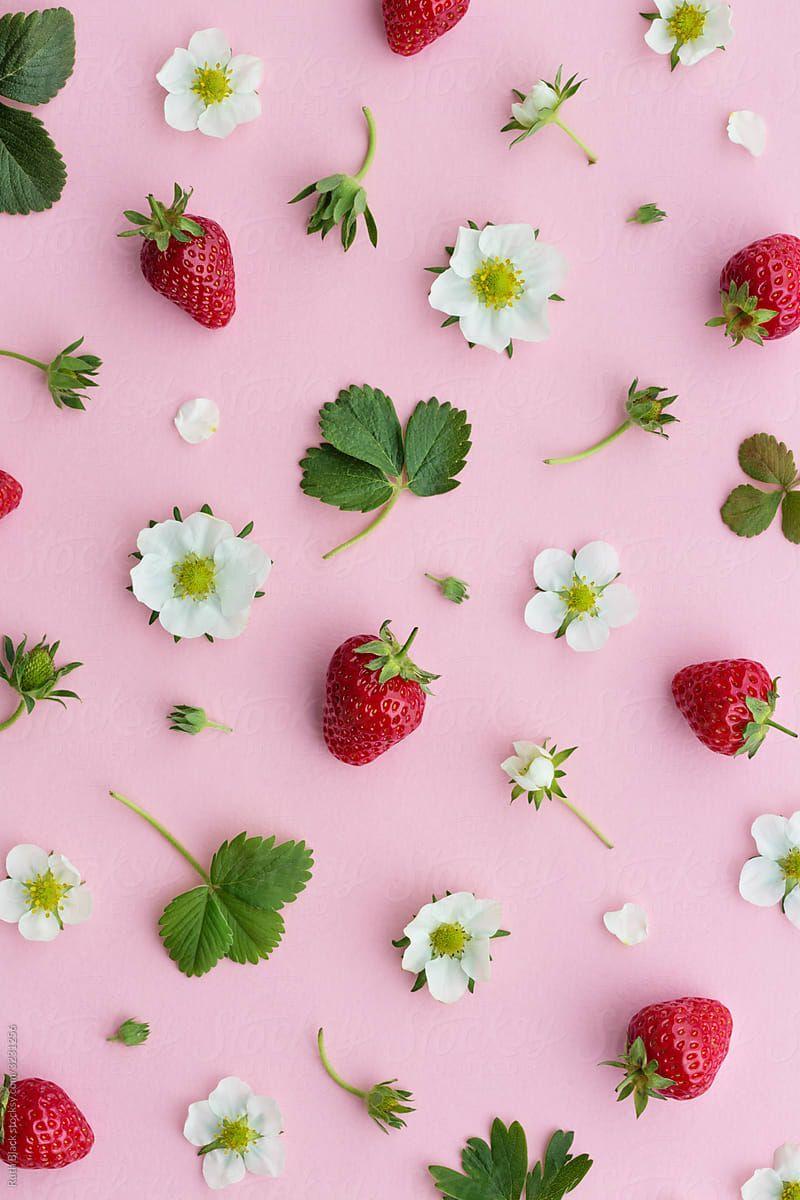 800x1200 Strawberry Background