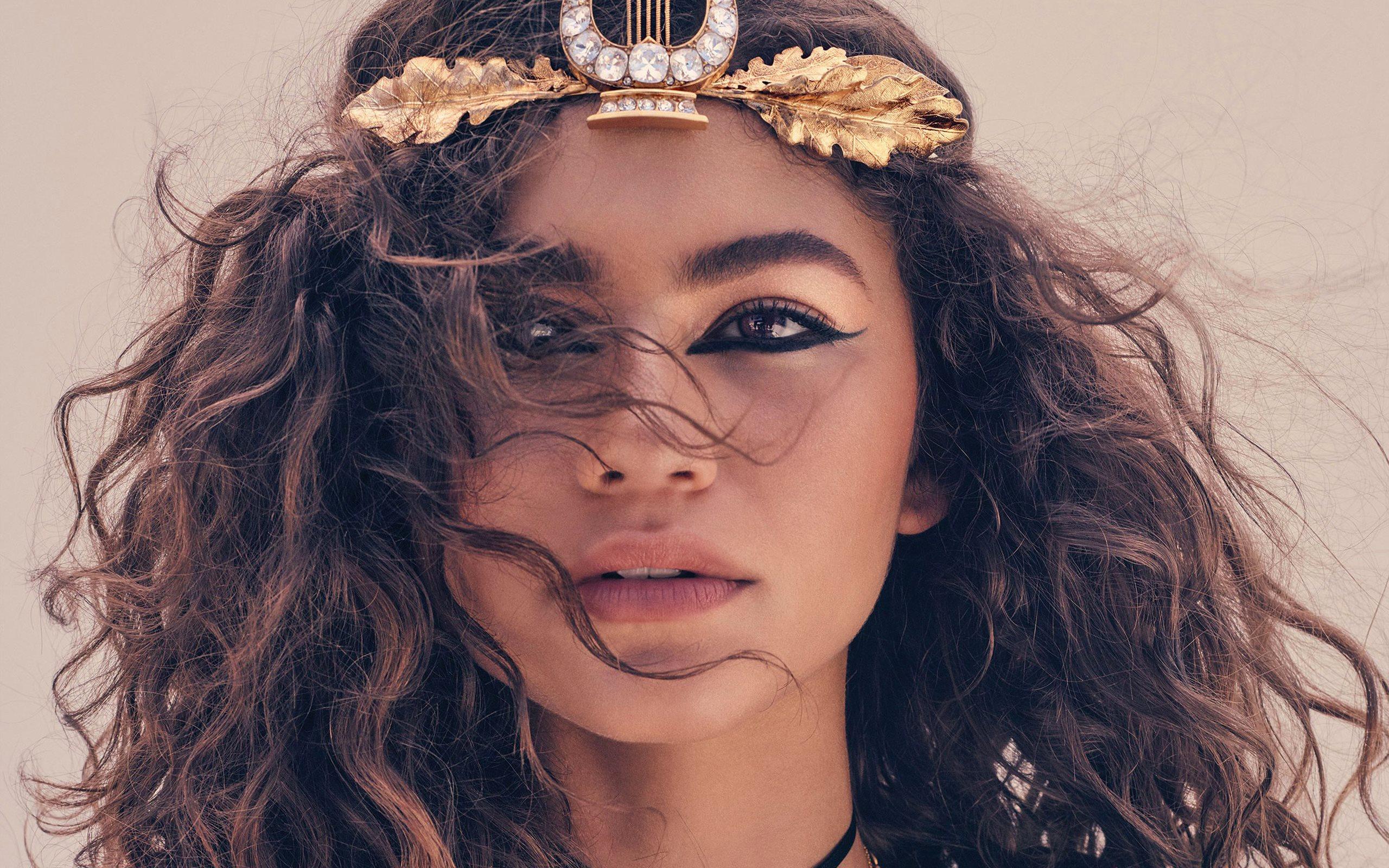 2560x1600 Glamour Zendaya
