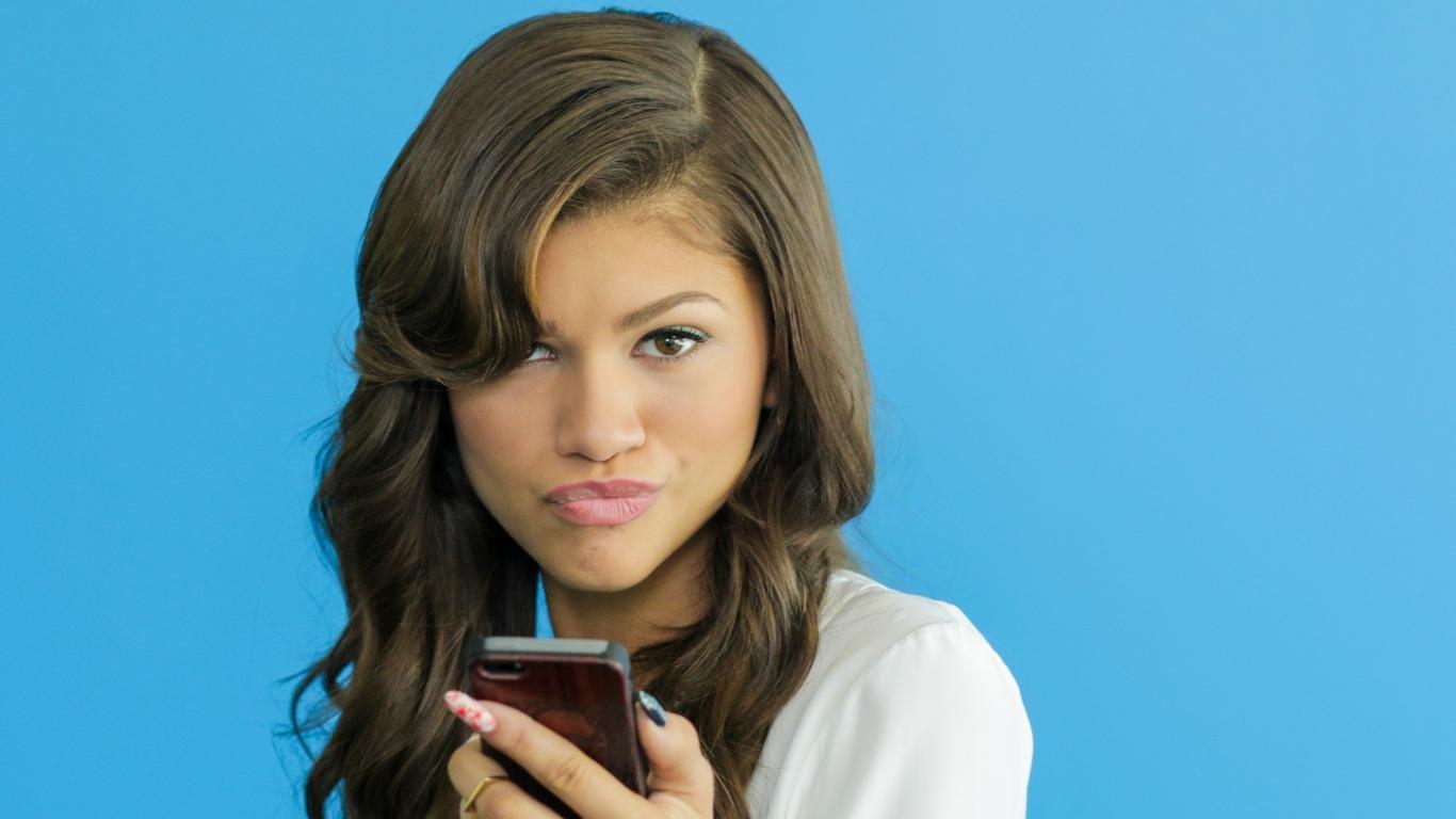 1366x768 Zendaya wallpaper 1366x768 (laptop) desktop background