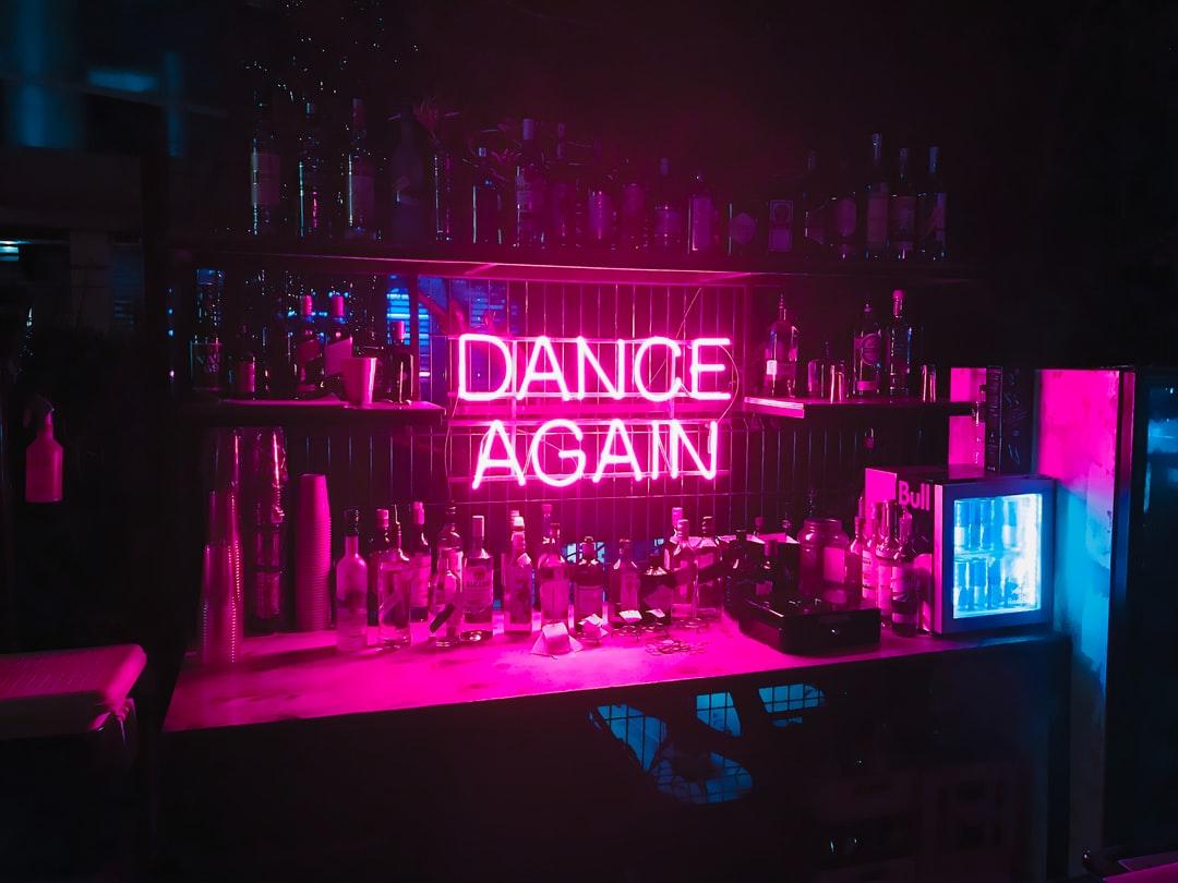1080x810 Night Club Picture [HD]. Download Free Image