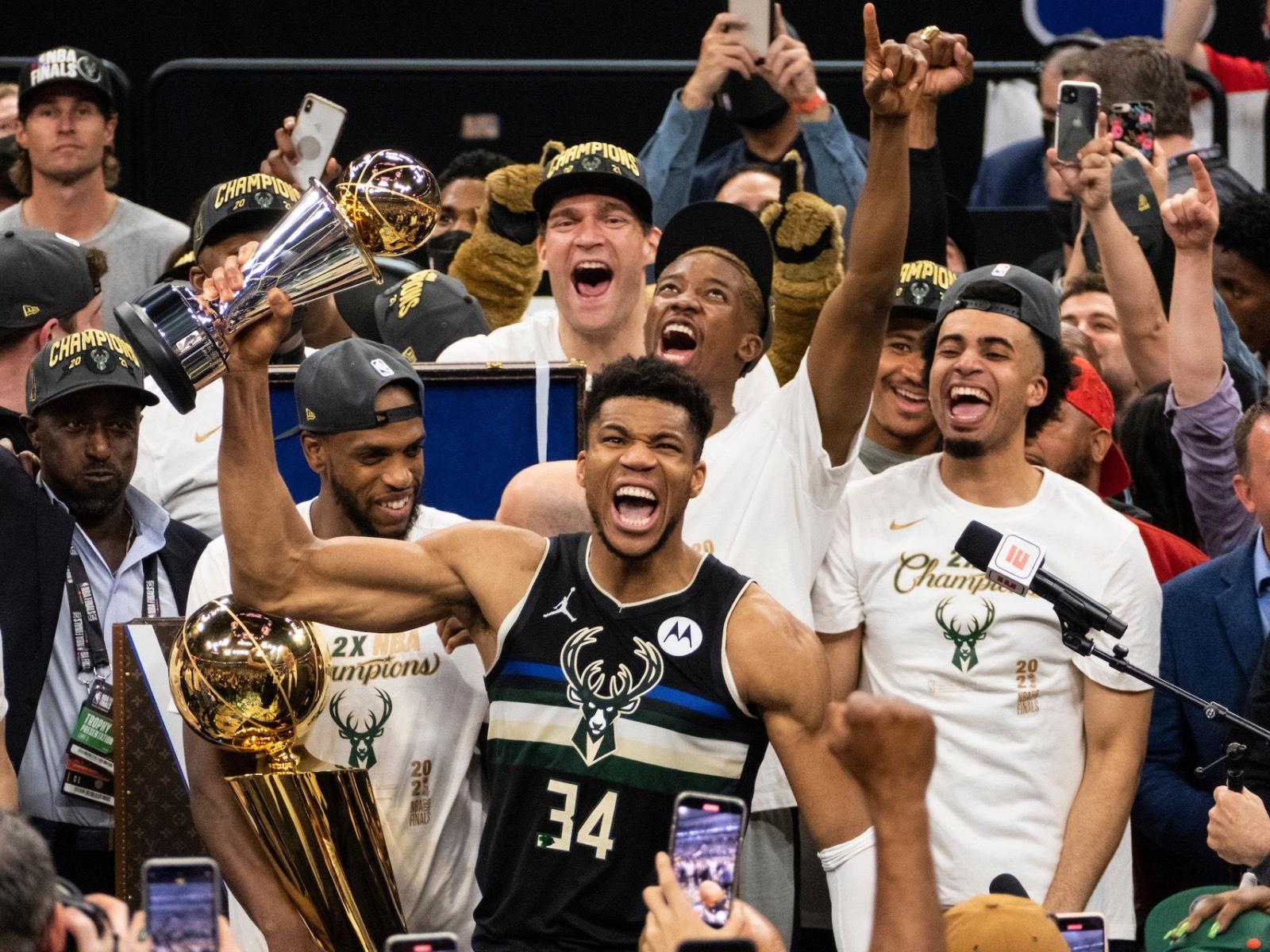 1600x1200 Six Cess: 23 Glorious Image From The Bucks' Historic NBA Finals Win