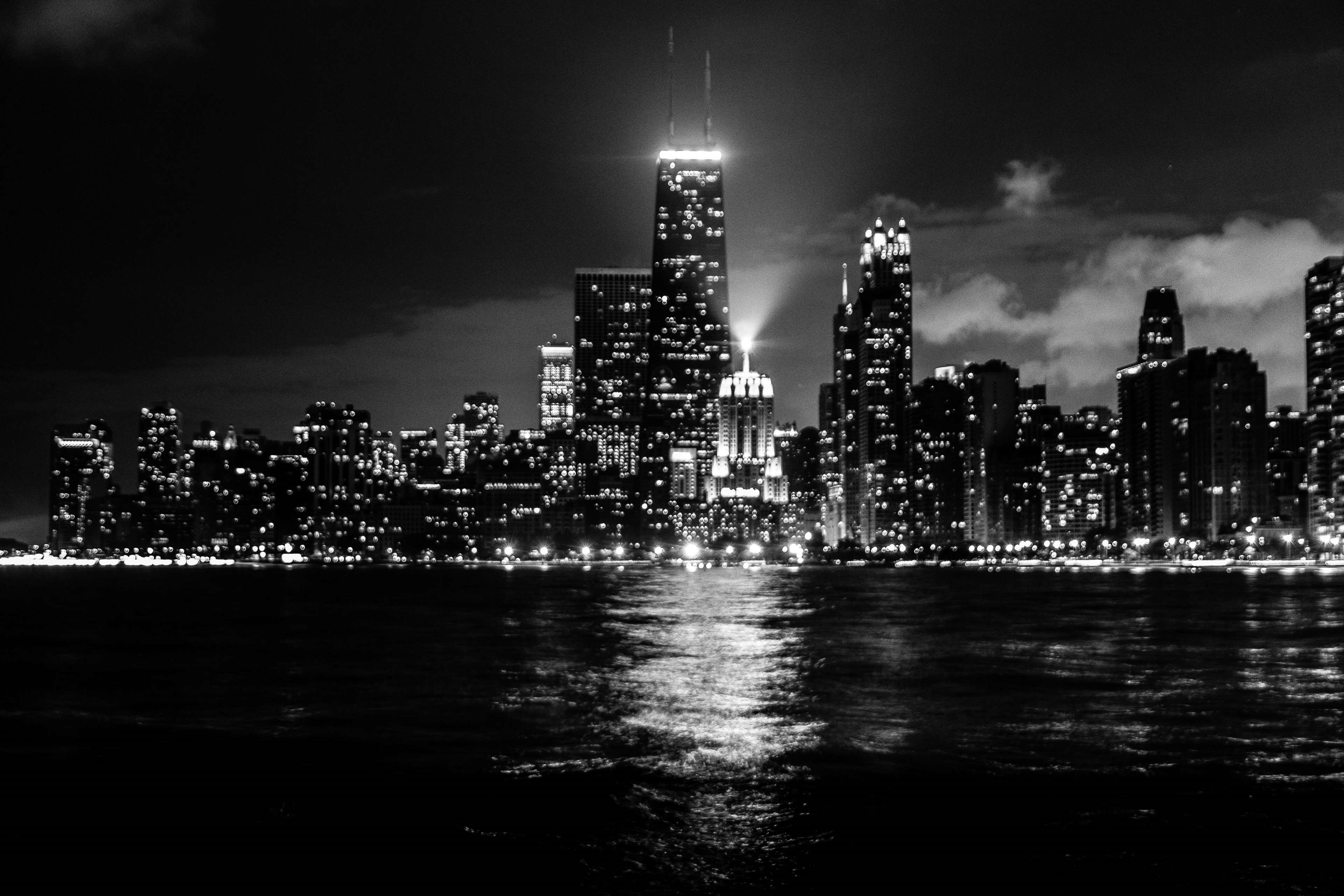 3840x2560 black and white, chicago, city, city lights, lake michigan, nighttime 4k wallpaper. Mocah HD Wallpaper