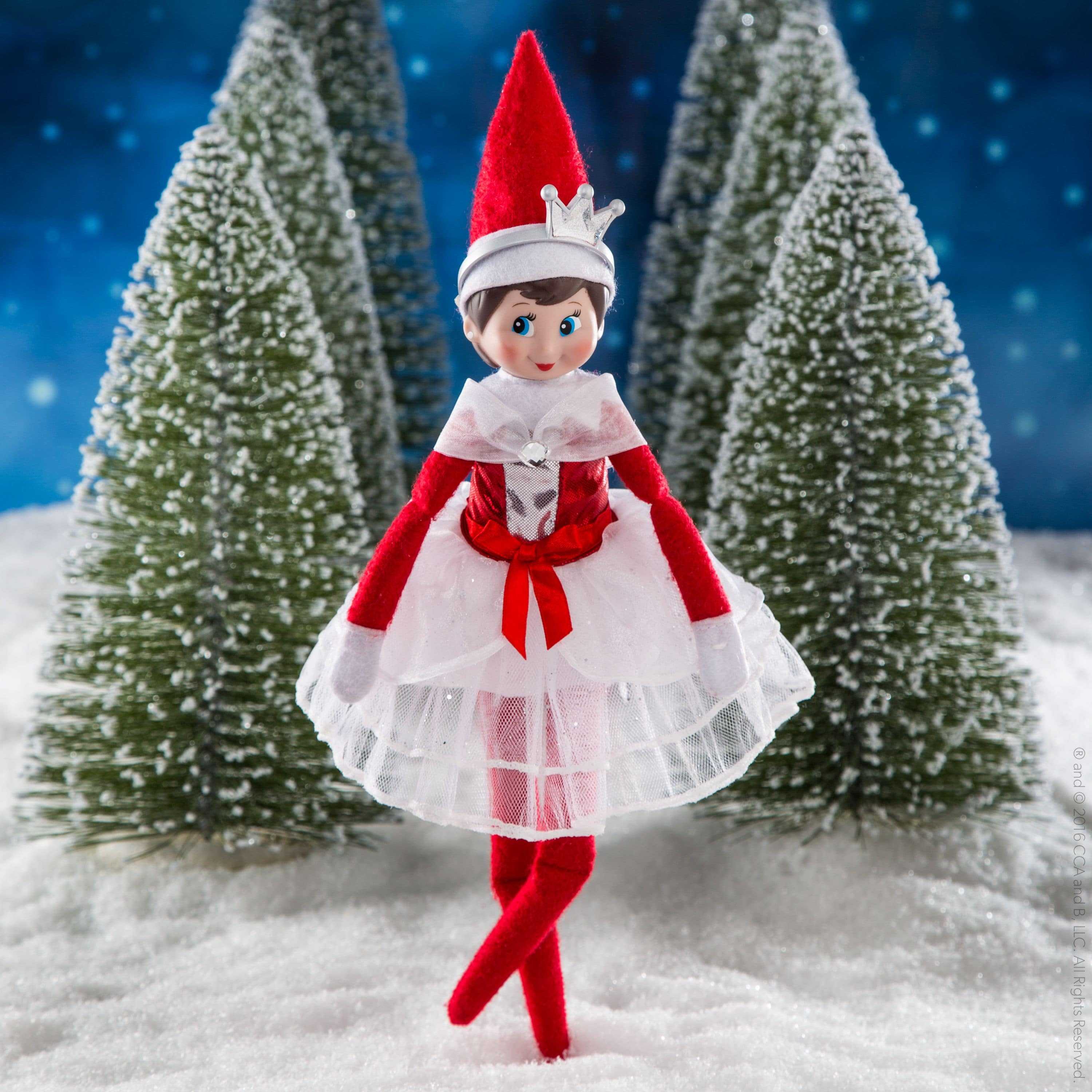 3000x3000 Elf On The Shelf Wallpaper
