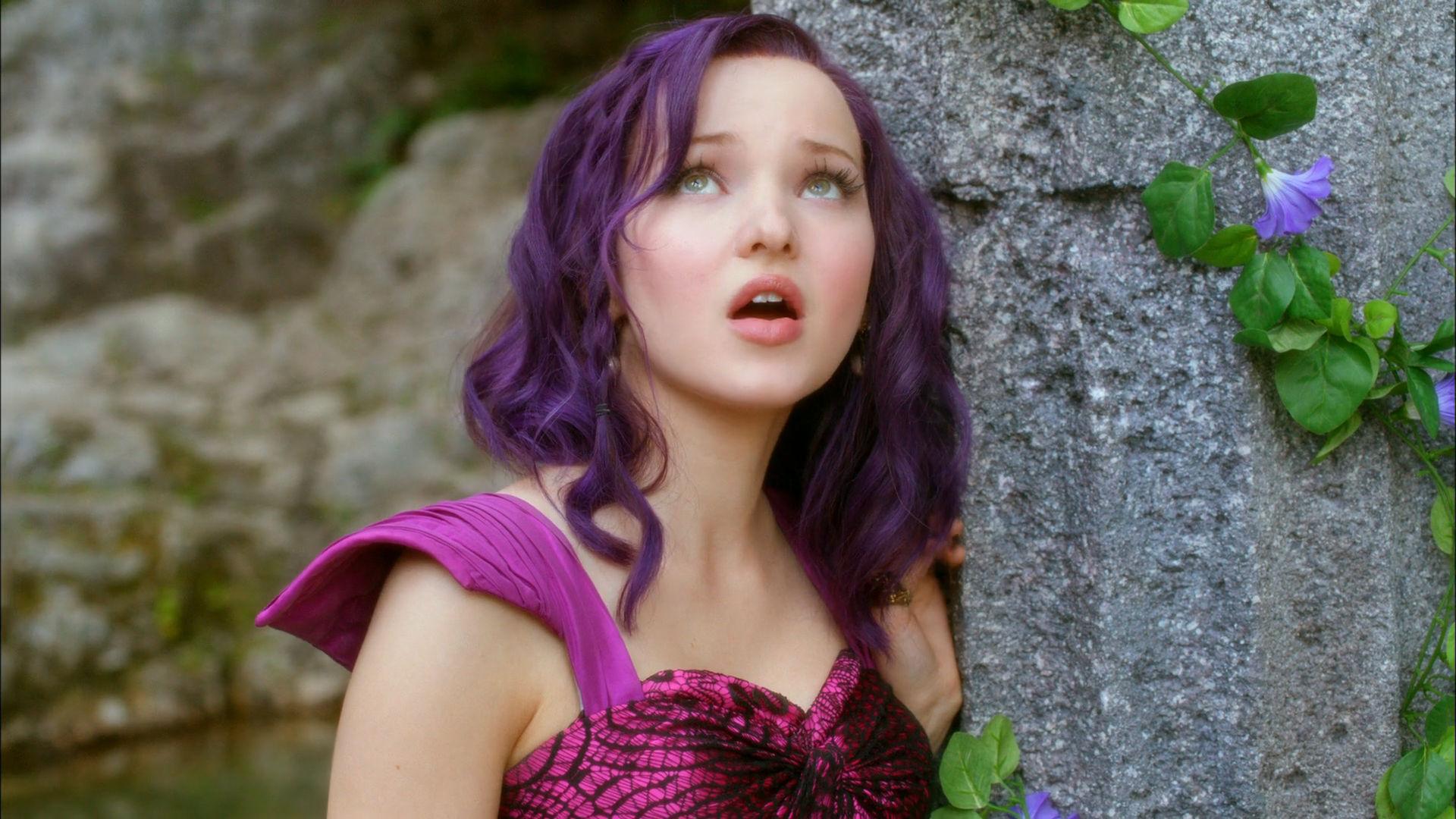 1920x1080 Free download Where is Evie Descendants Disney Video [1920x1080] for your Desktop, Mobile & Tablet. Explore Evie From Descendants Wallpaper. Mal and Evie Wallpaper