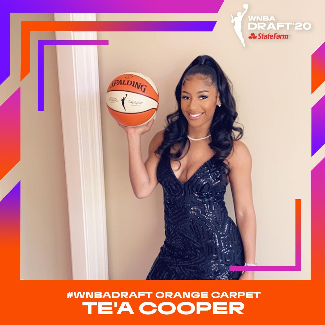 1080x1080 Los Angeles Sparks introduce Reshanda Gray and Te'a Cooper ahead of 2020 season