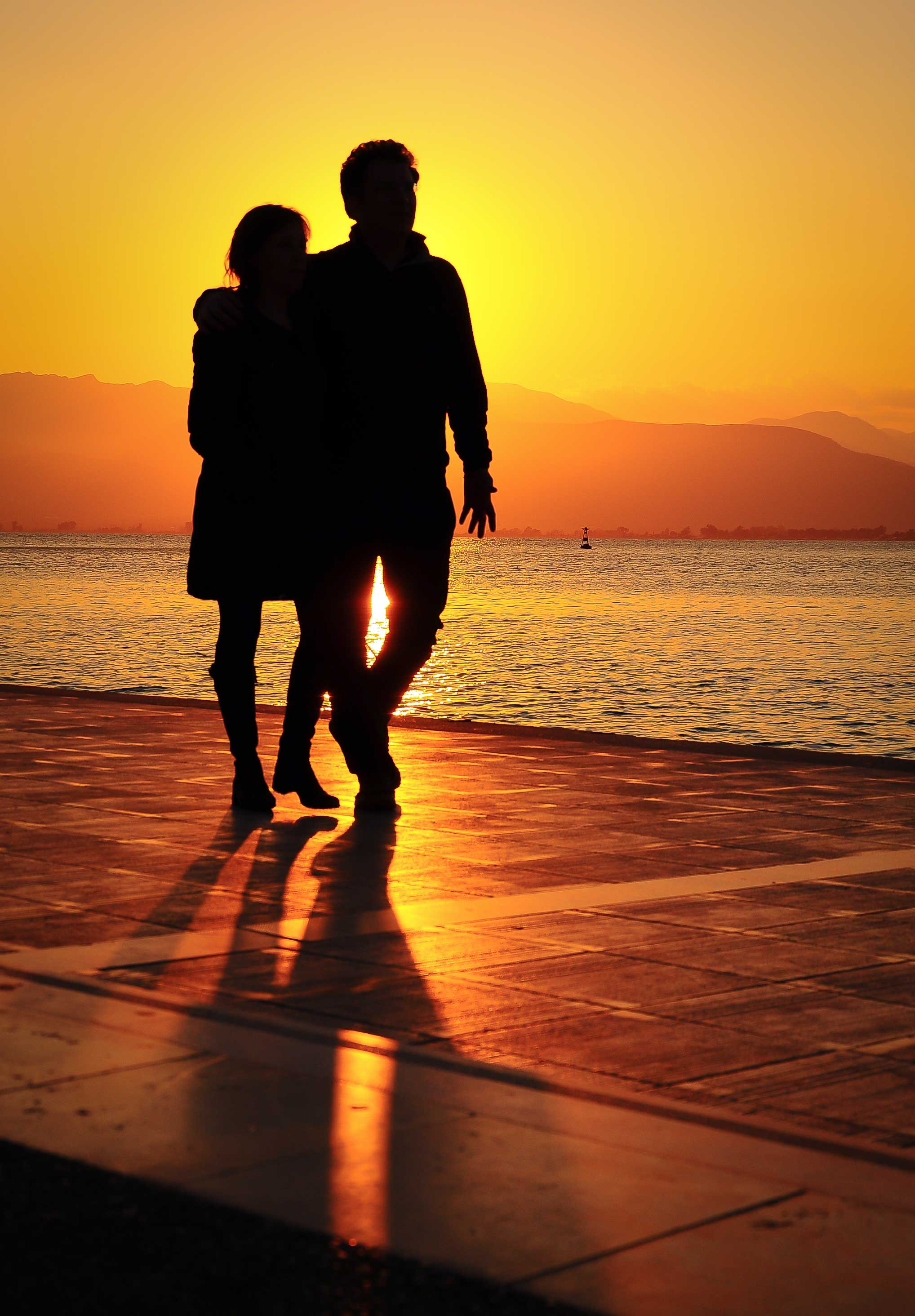 2036x2928 Cute Couple in Sunset Wallpaper