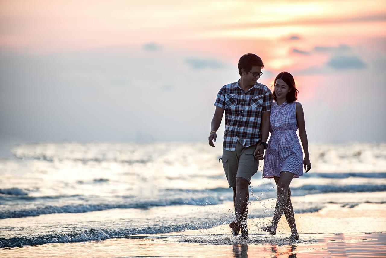 1280x854 Desktop Wallpaper Dating Men Couples in love Beach Sea Two Girls