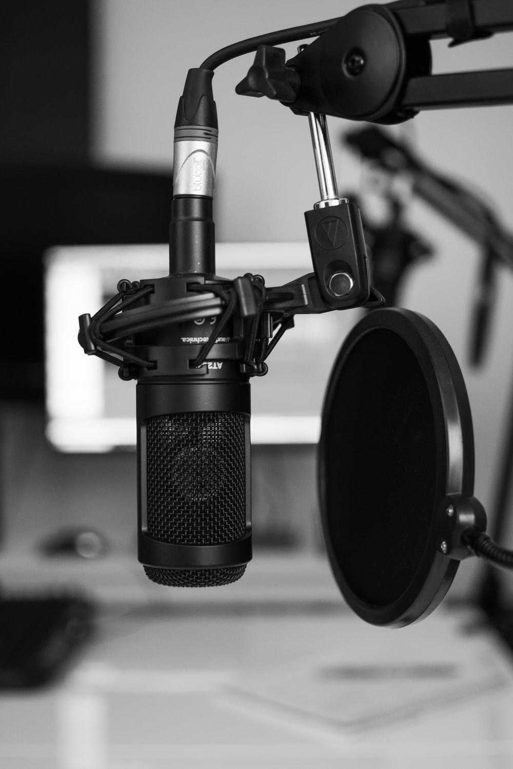 1000x1500 Podcasting Picture. Download Free Image