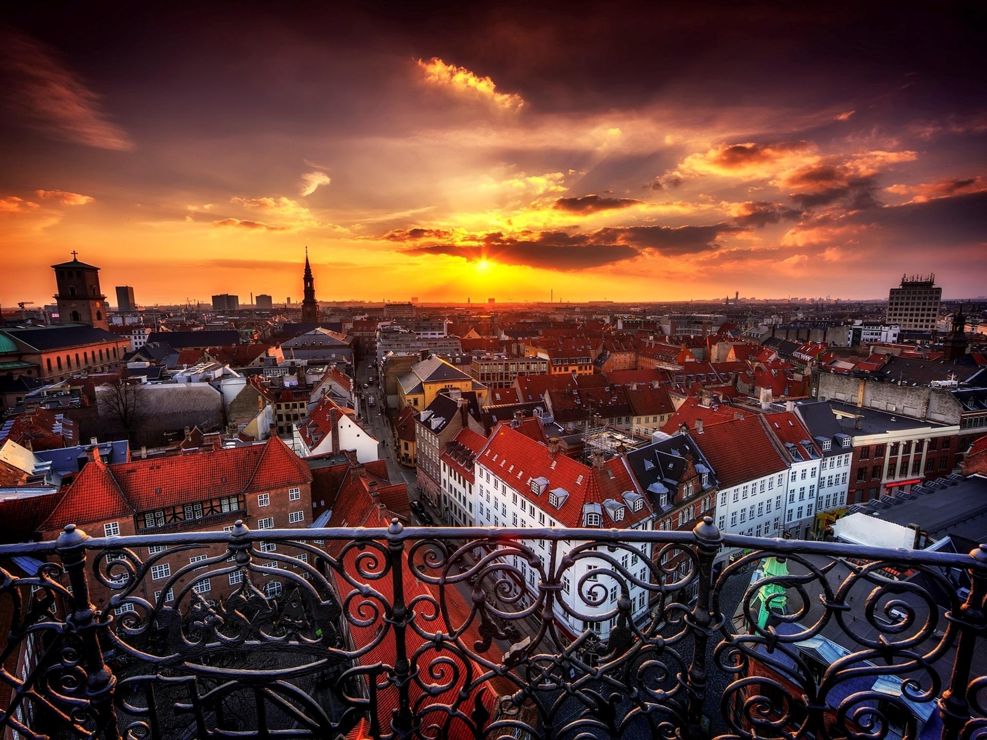 1920x1440 Wallpaper Copenhagen, Denmark, city, buildings, houses, sunset, clouds 1920x1440 HD Picture, Image