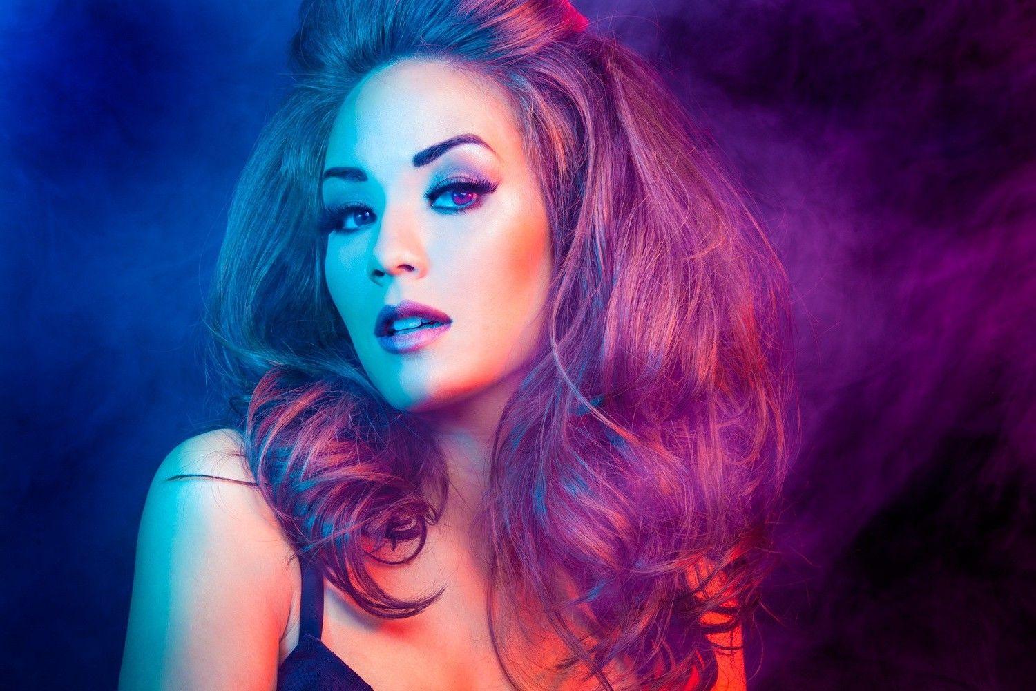 1500x1000 Color Women Wallpaper