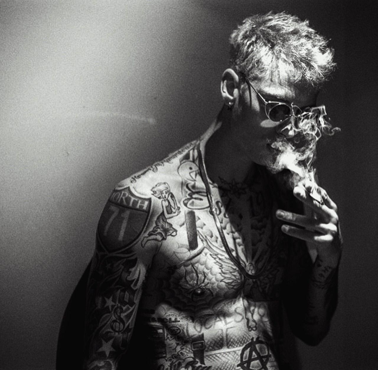1280x1253 MGK ( Machine Gun Kelly) Wallpaper
