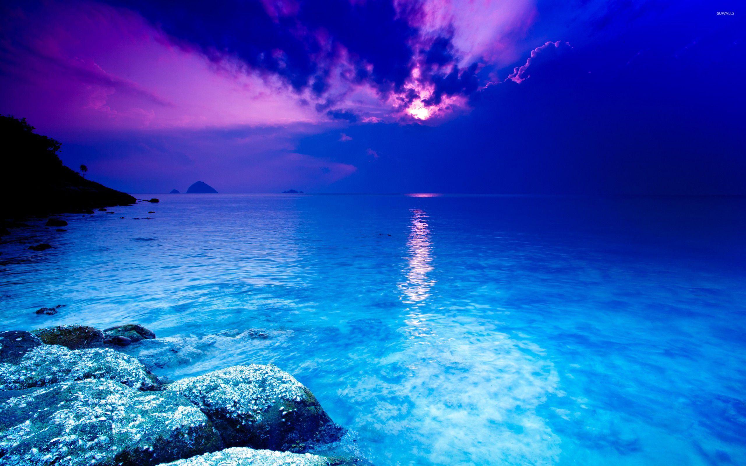 2560x1600 Aesthetic Blue Ocean Wallpaper