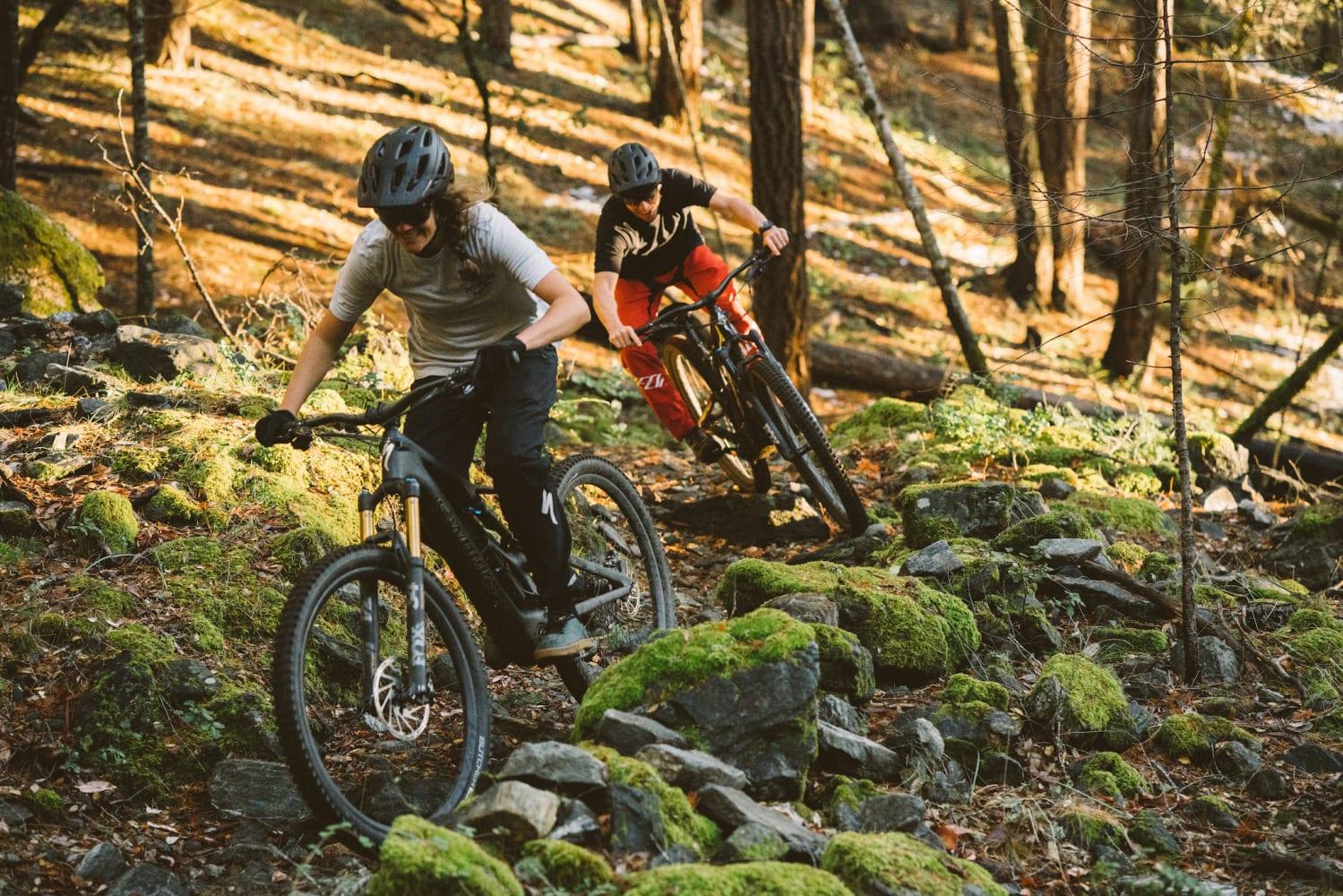 1499x1000 Best Electric Mountain Bikes: The E MTBs For 2021