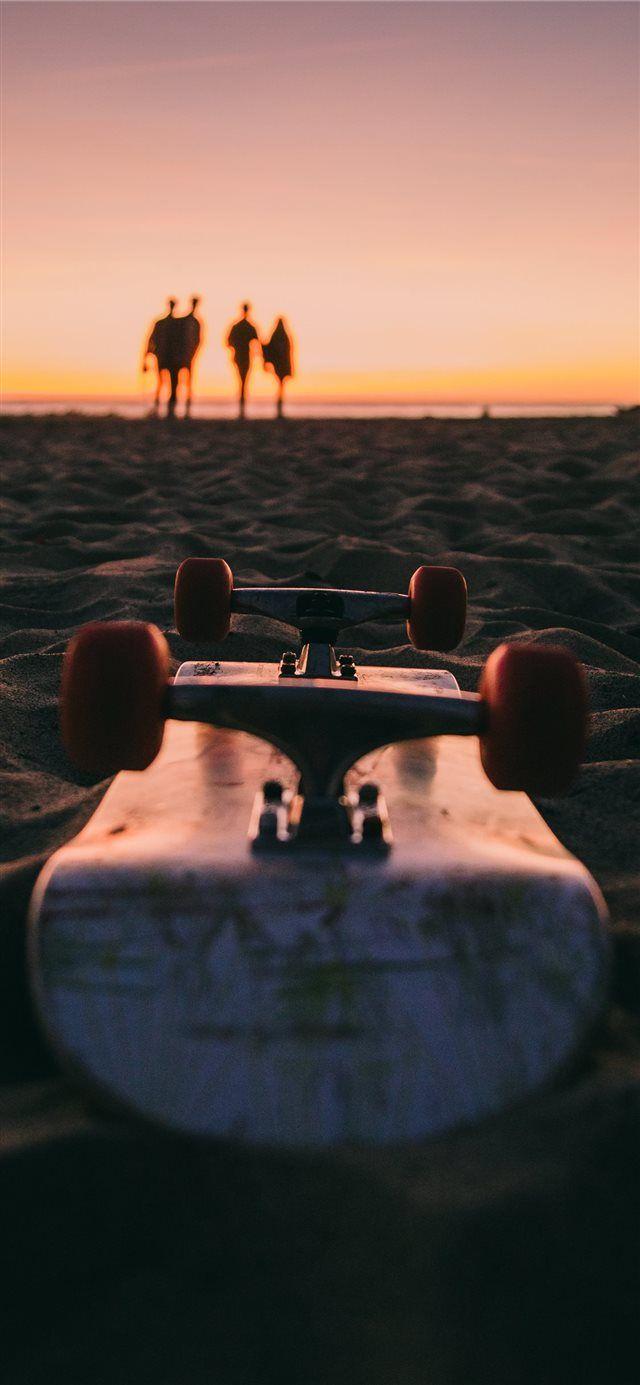 640x1385 California Vibes At Venice Beach Los Angeles US. California Wallpaper, Skateboard Picture, California Vibe