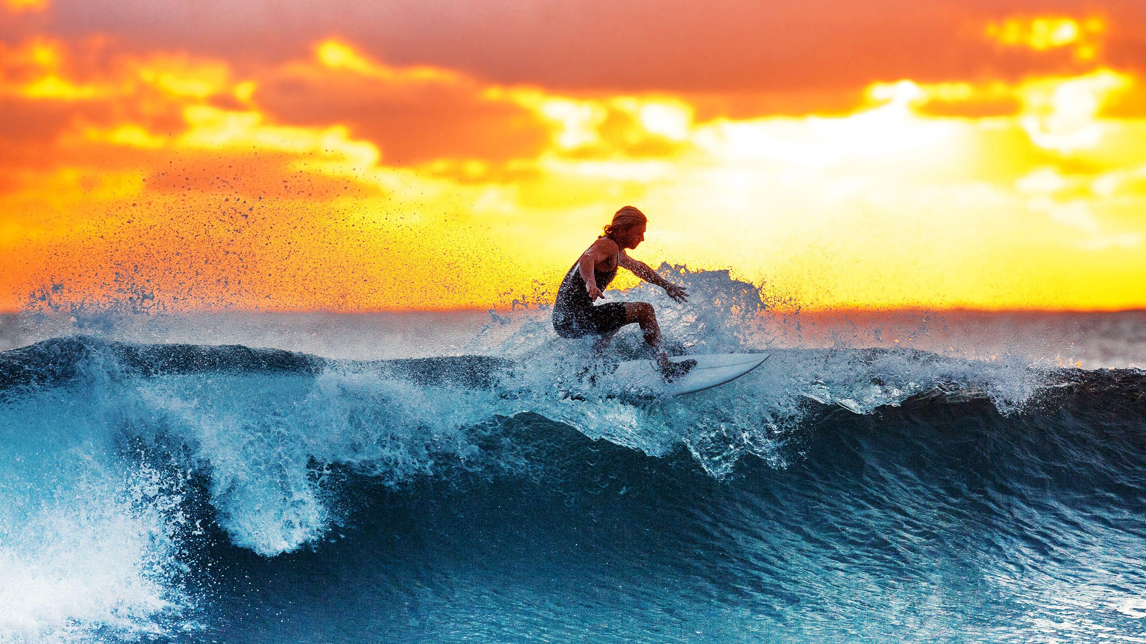 3840x2160 Surfing Deskk Wallpaper