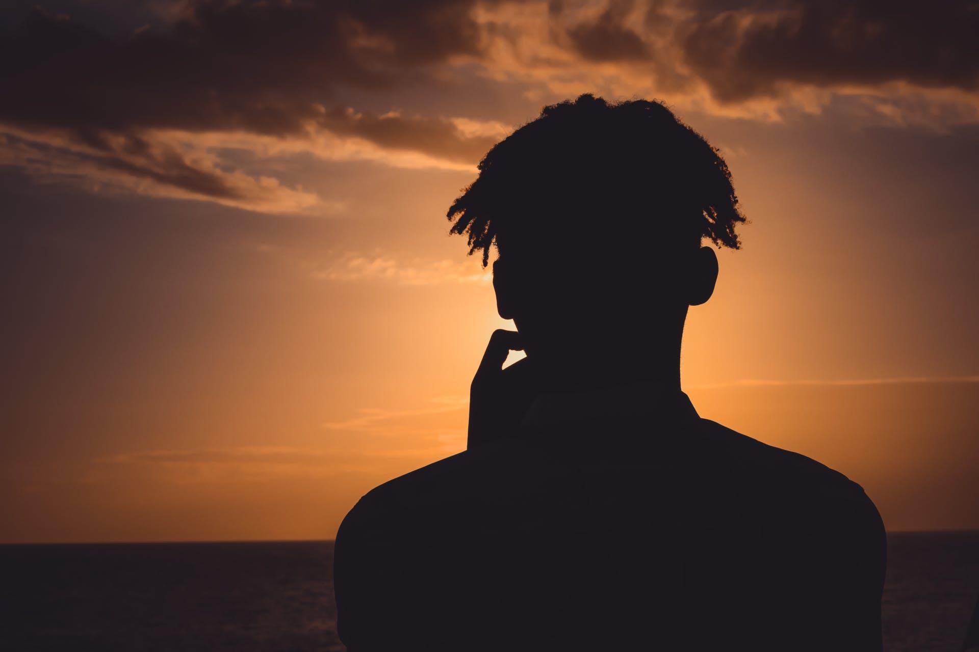 1920x1280 Horizon Man Dreadlocks HD Wallpaper Sunlight Clouds Golden Horizon Cool Portrait Photography Love