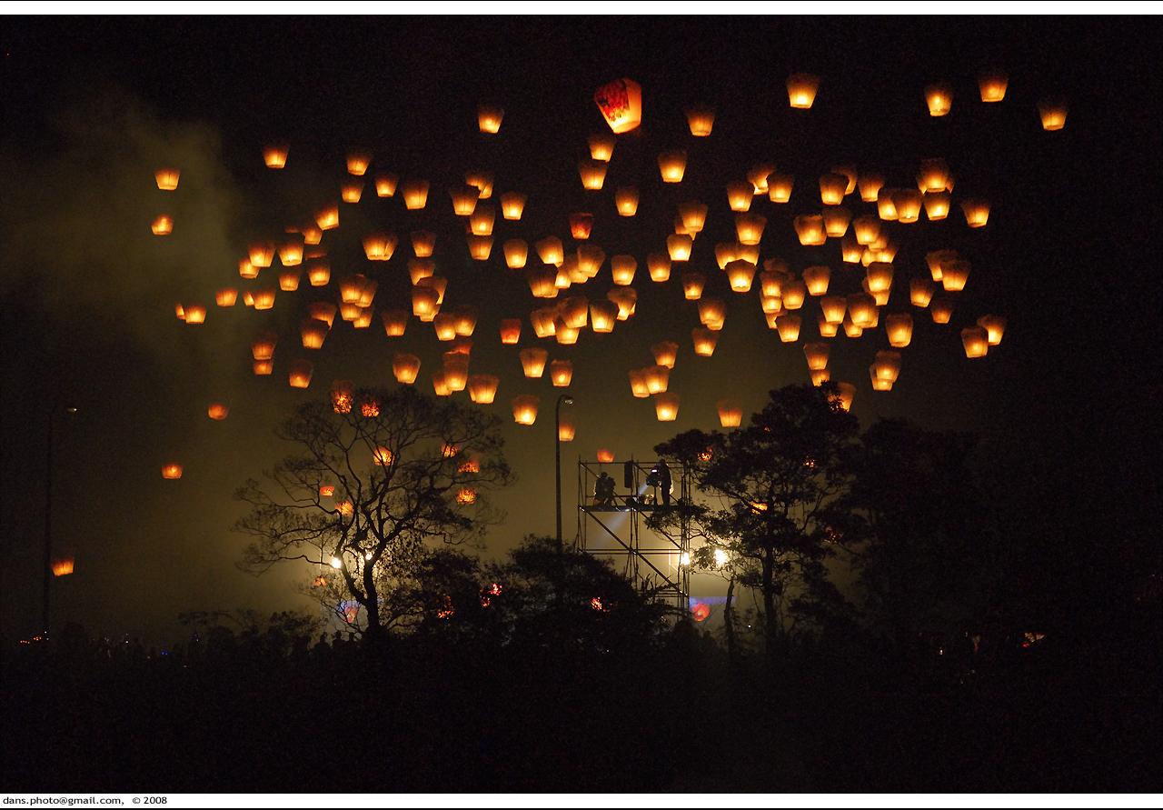 1280x891 Sky Lanterns