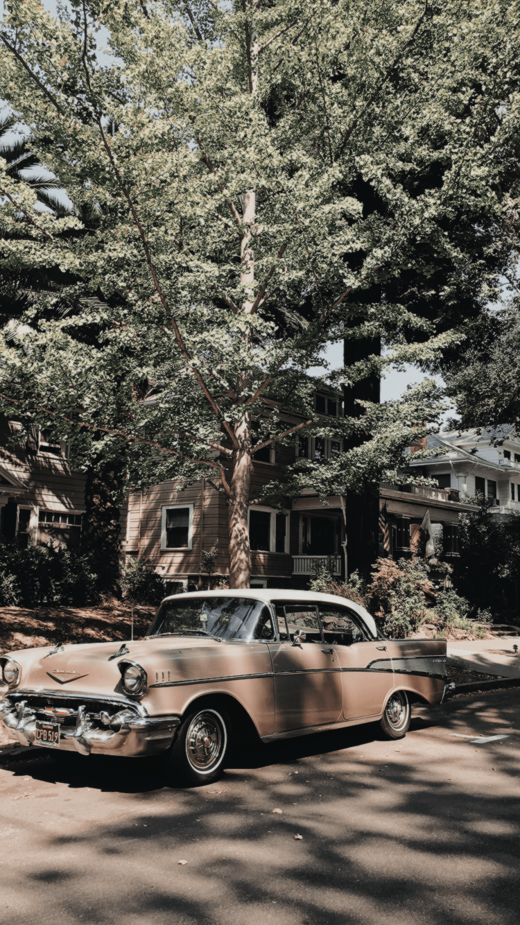 750x1334 Aesthetic Car Picture Wallpaper