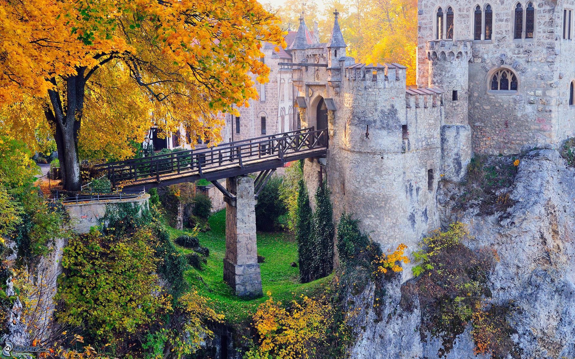 1920x1200 Lichtenstein Castle autumn trees