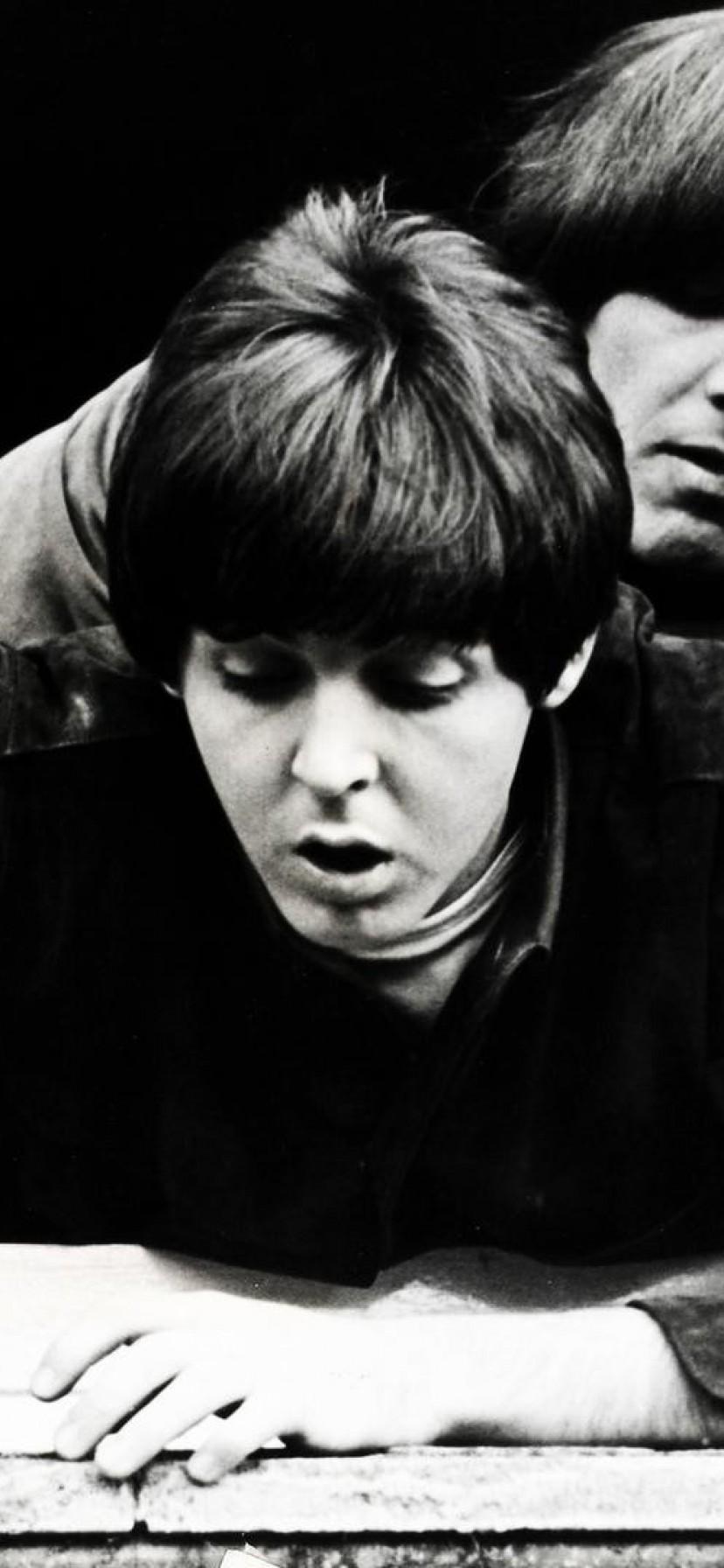 828x1792 John Lennon iPhone XR Wallpaper Download