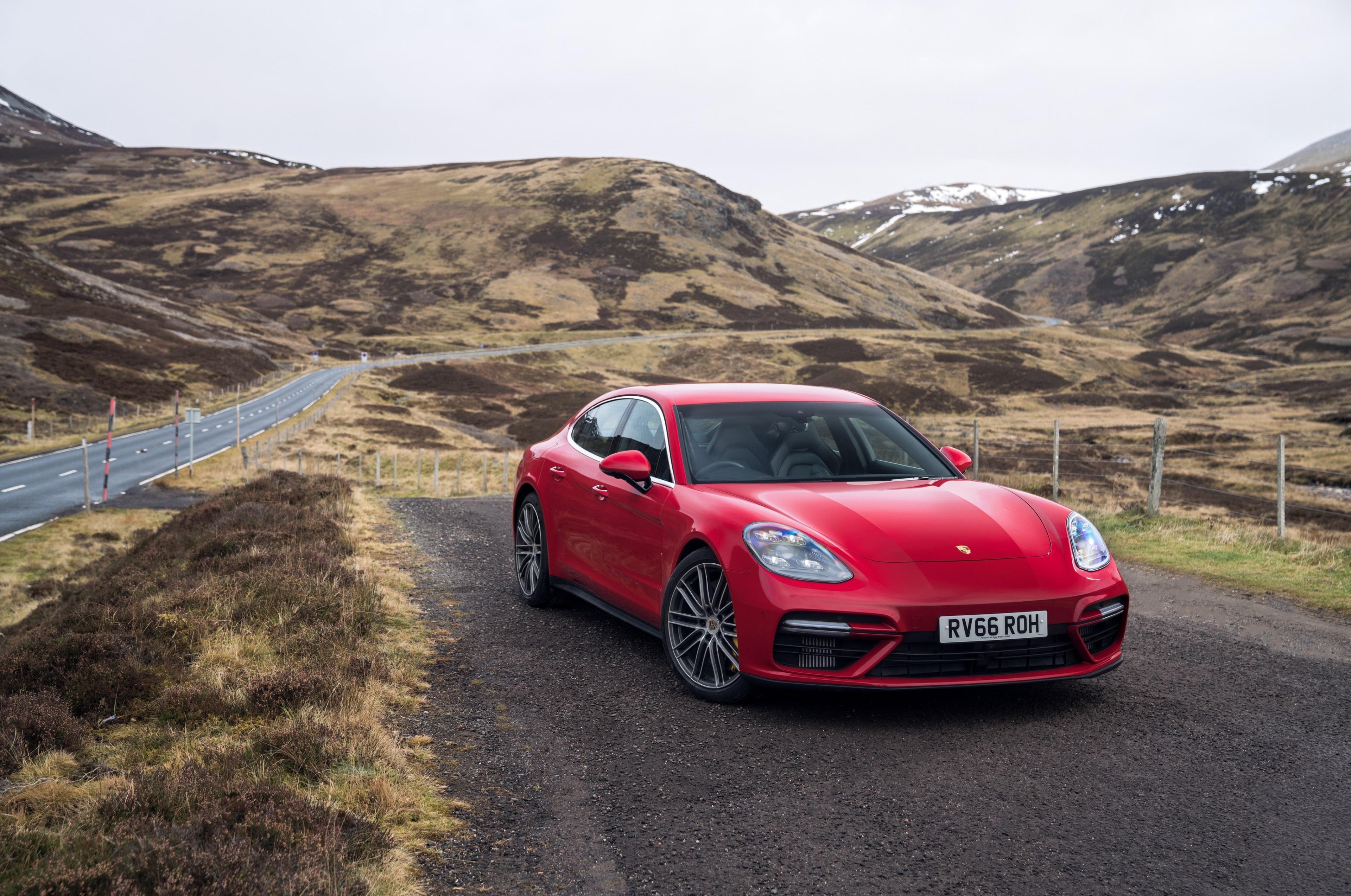 3840x2548 3840x2548 porsche panamera turbo 4k pretty background