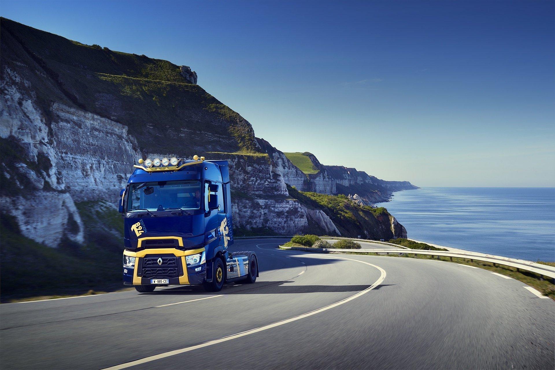 1920x1280 Renault HD Wallpaper