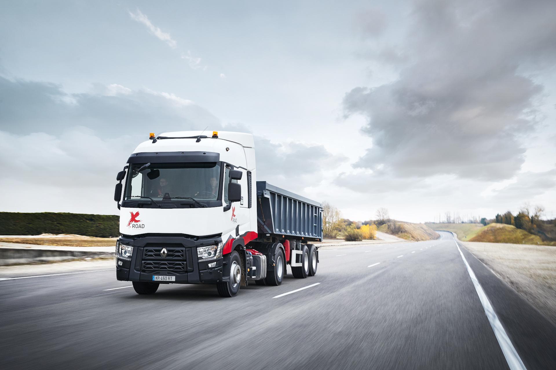 1920x1280 RENAULT TRUCKS T X ROAD: A CUSTOMISED USED VEHICLE DEDICATED TO WORKSITE SUPPLY. Renault Trucks Corporate