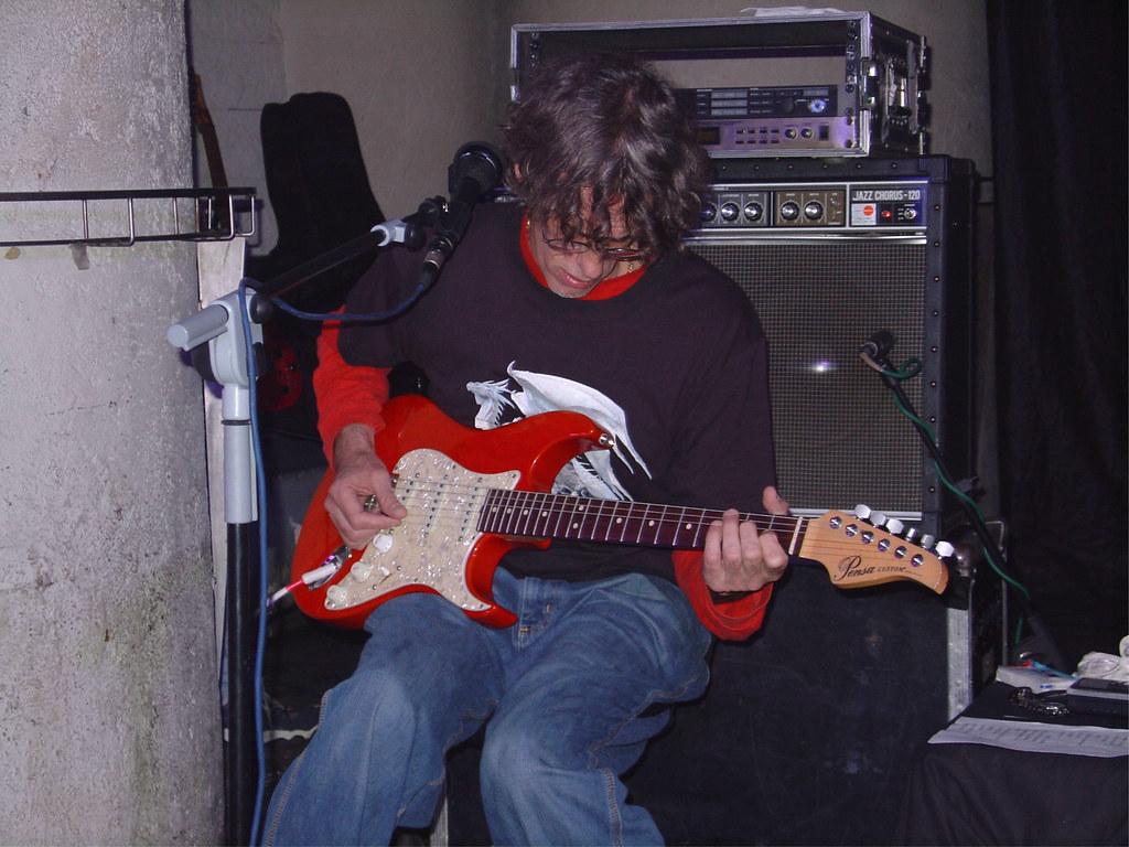 1024x768 DSC00464. Spinetta, el monstruo, empleándose a fondo con la