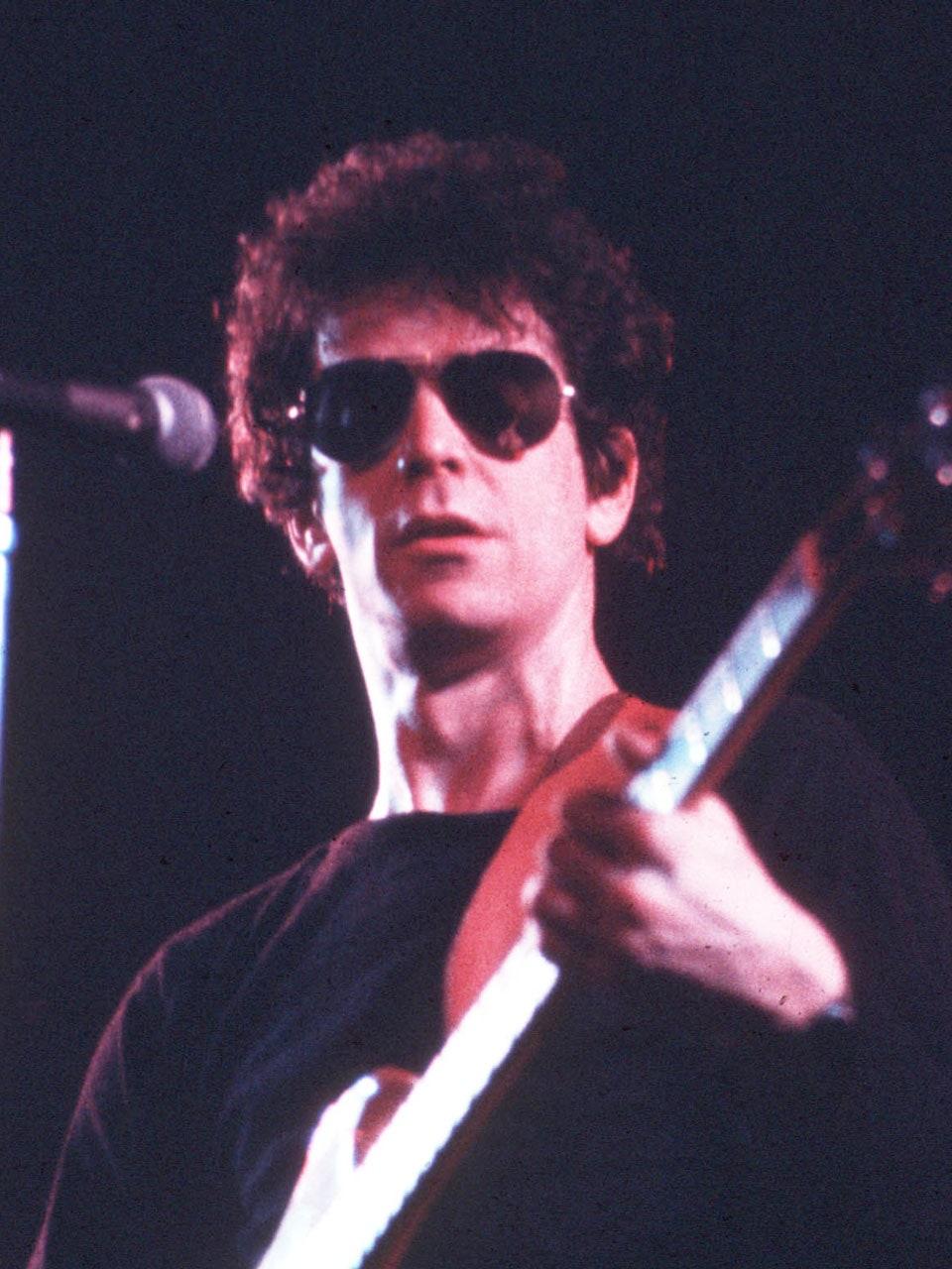 960x1280 Lou Reed's I'll Be Your Mirror reveals an outsider's mind never blunted