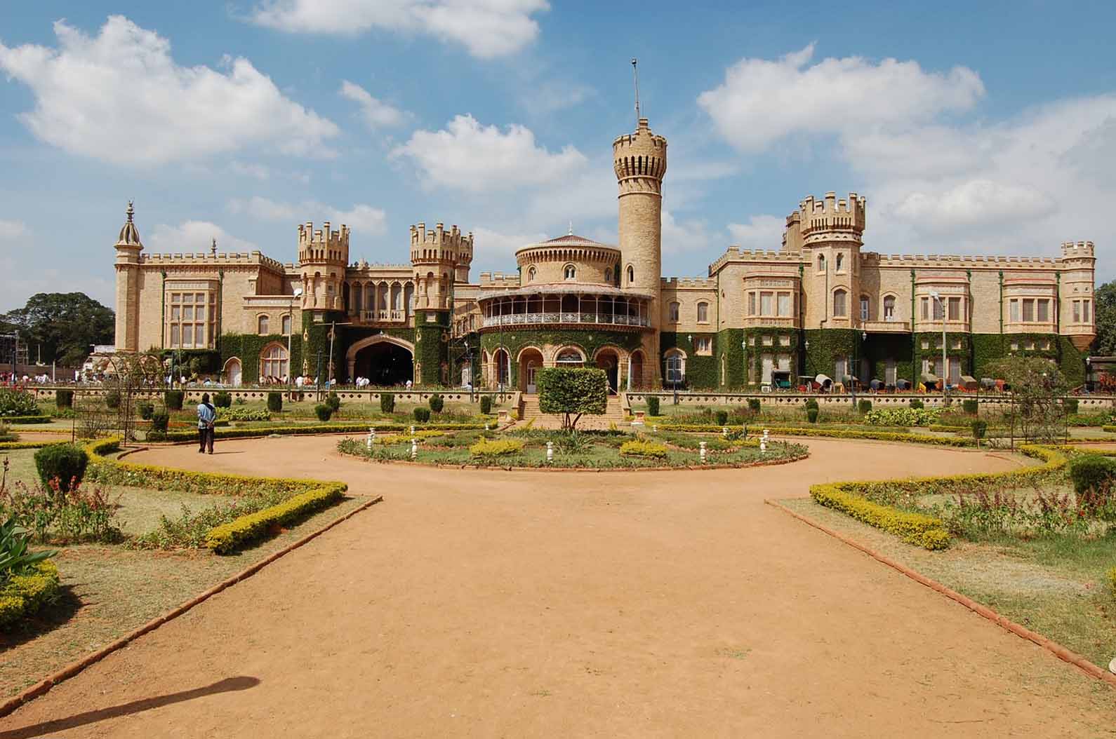 1590x1054 Palaces Wallpaper
