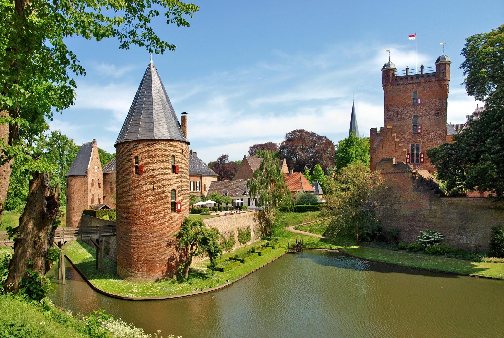 1920x1287 Netherlands Castle, Huis Berg, Castles. Mocah HD Wallpaper