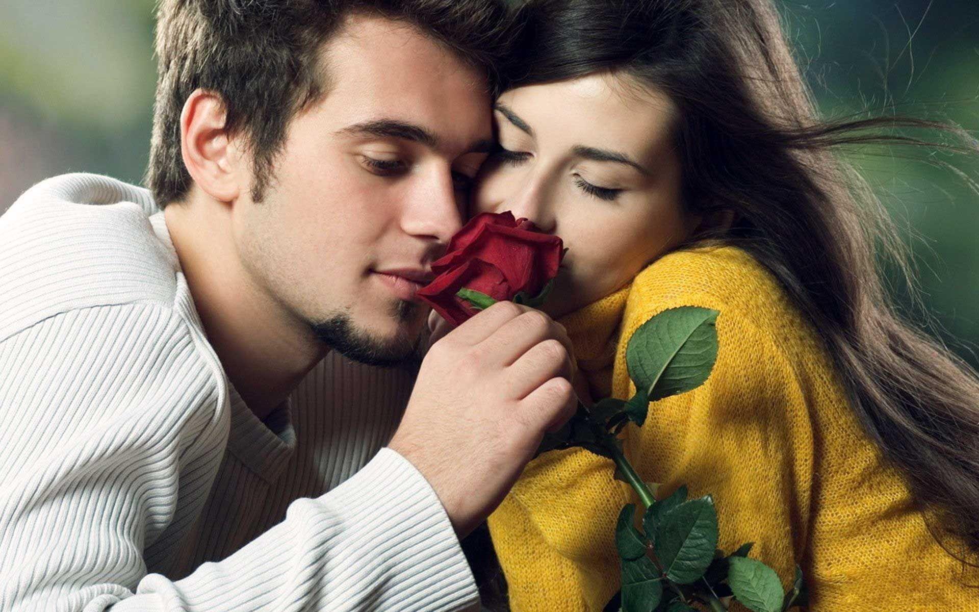 1920x1200 Sweet Love Couple Wallpaper