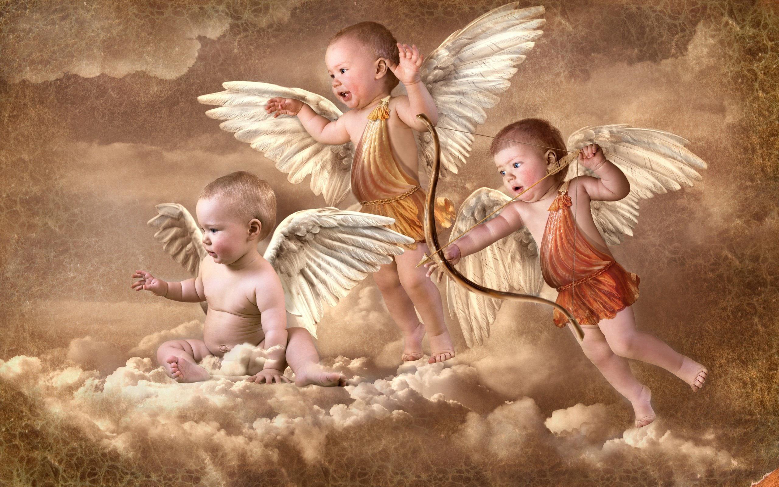 2560x1600 Baby cupid with angel wings