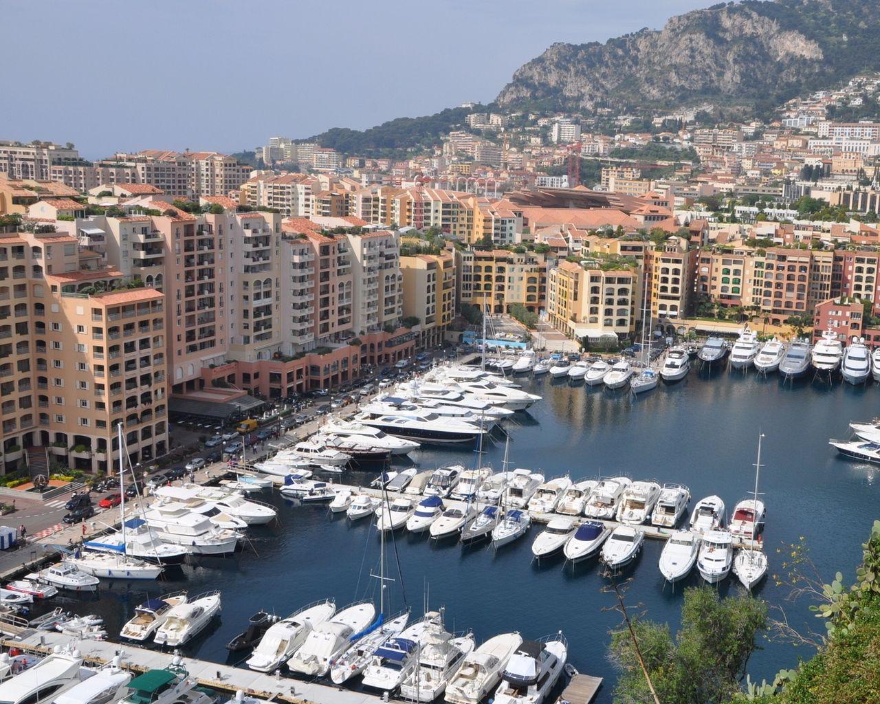 1280x1024 Download wallpaper 1280x1024 monaco, france, beach, boat, bay