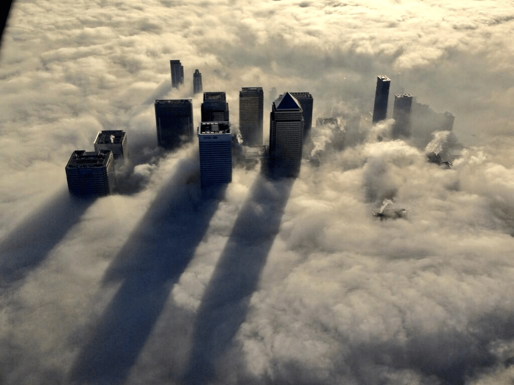 1024x768 Canary Wharf fog picture: Metropolitan Police helicopter takes stunning picture of fogbound London from the sky