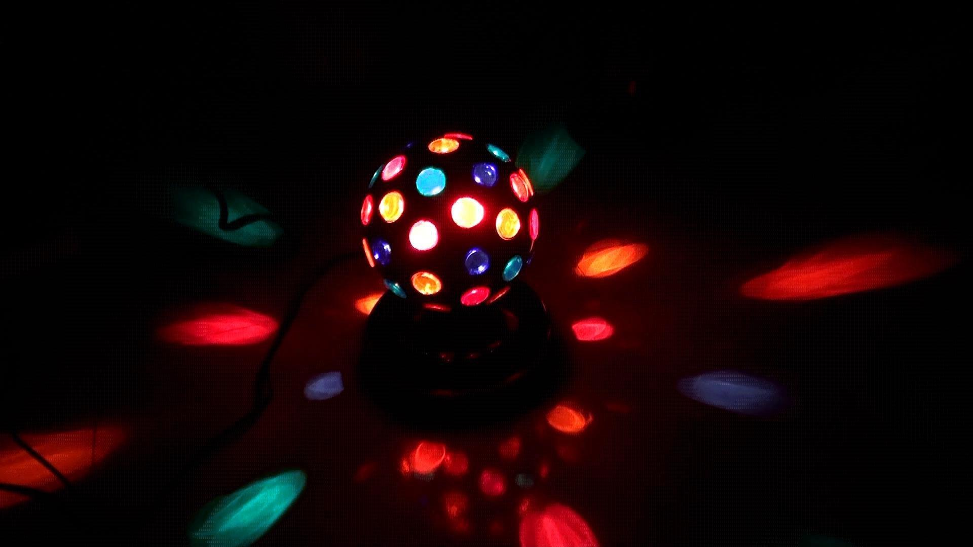 1920x1080 Rotating Disco Ball wallpaperx1080